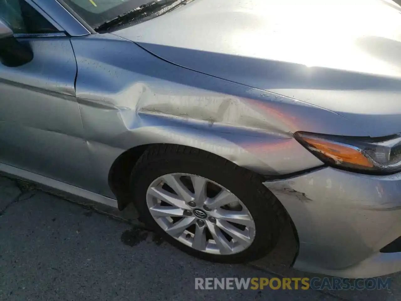 9 Photograph of a damaged car 4T1B11HK7KU253888 TOYOTA CAMRY 2019