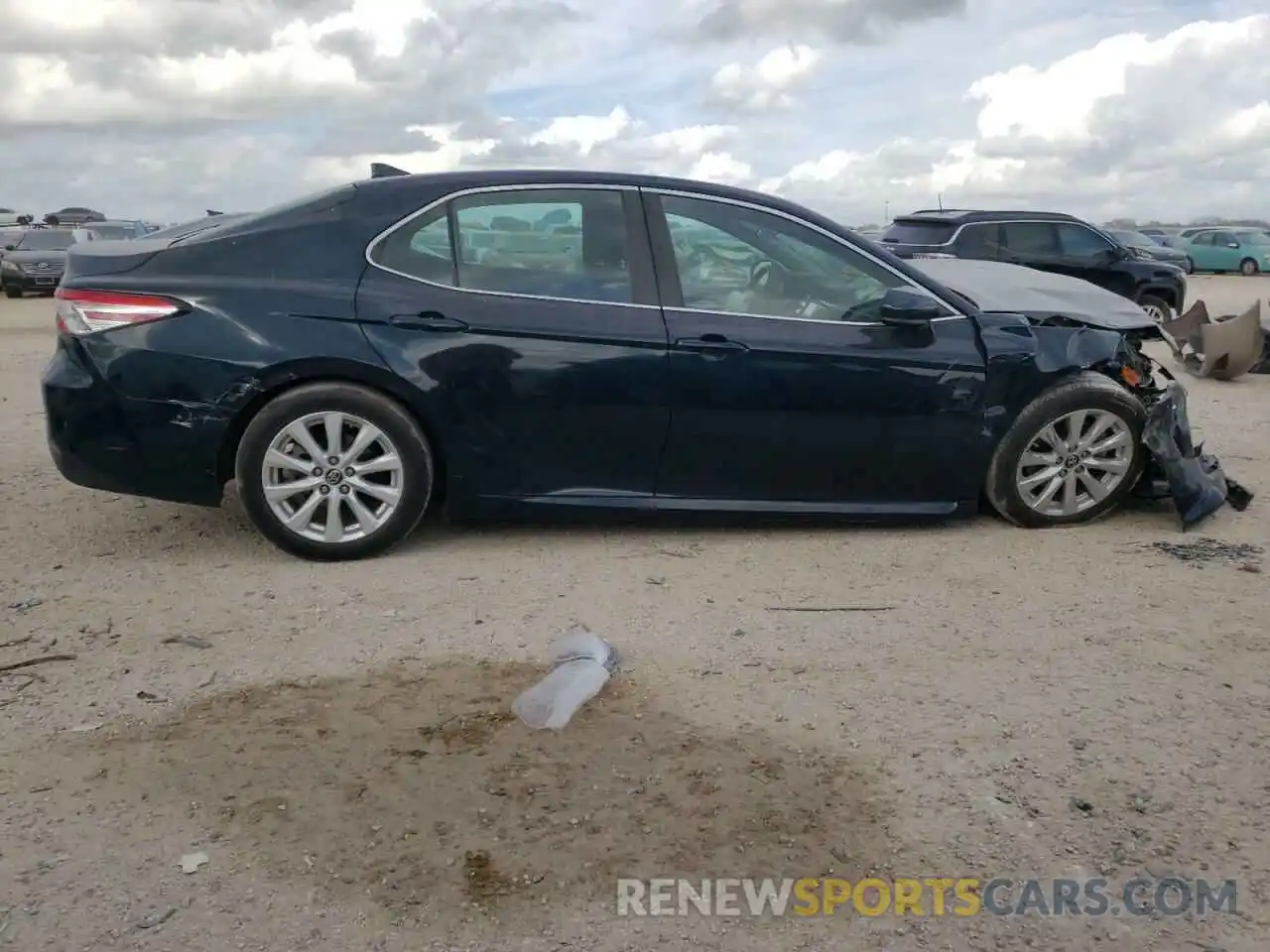 9 Photograph of a damaged car 4T1B11HK7KU254586 TOYOTA CAMRY 2019