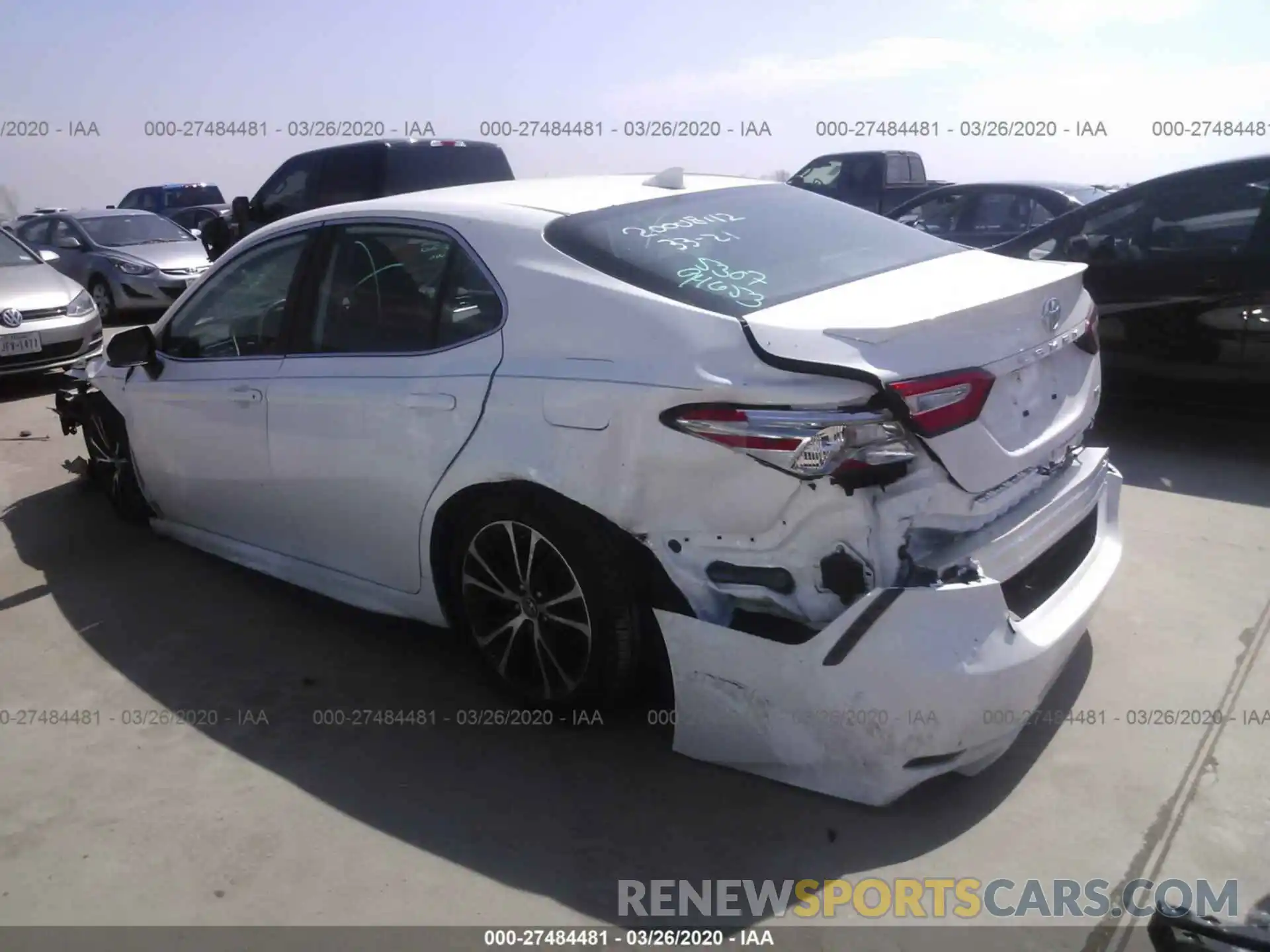 3 Photograph of a damaged car 4T1B11HK7KU254975 TOYOTA CAMRY 2019