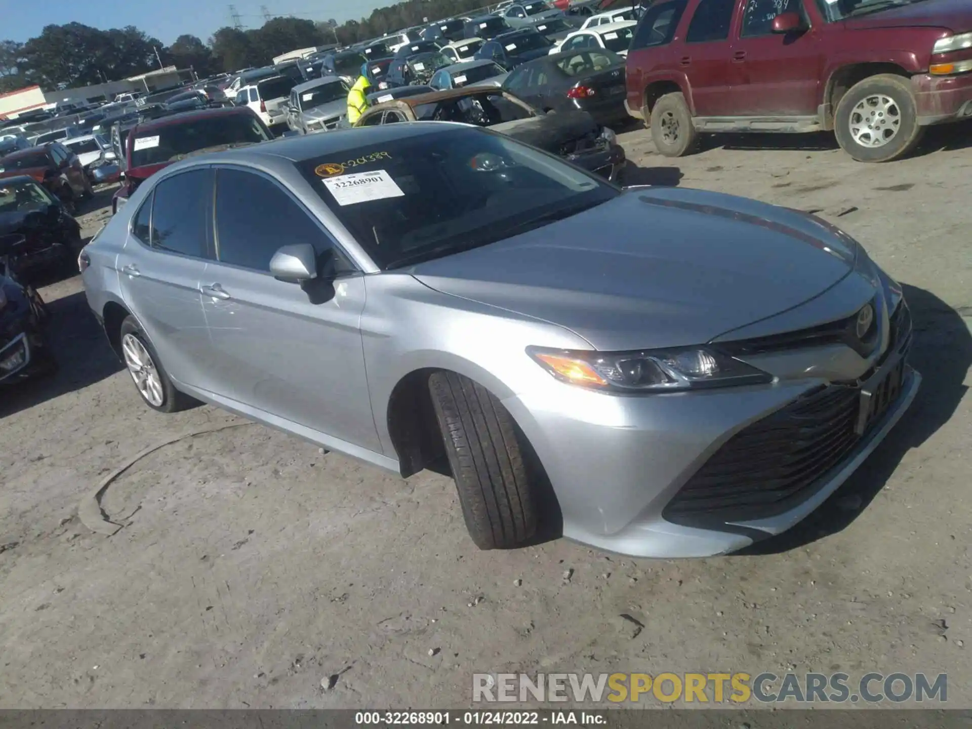 1 Photograph of a damaged car 4T1B11HK7KU255088 TOYOTA CAMRY 2019