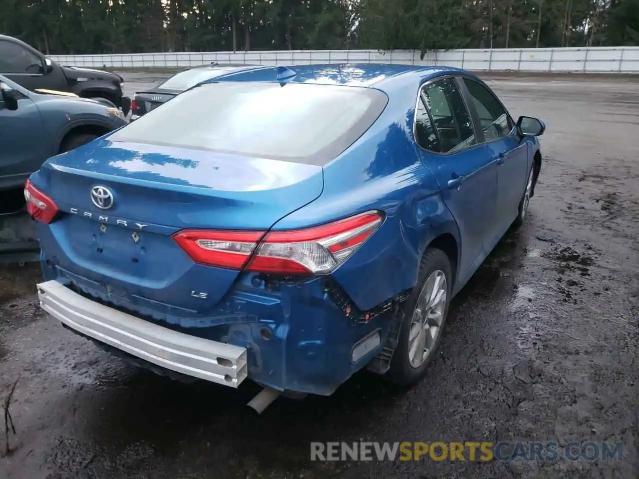 4 Photograph of a damaged car 4T1B11HK7KU255267 TOYOTA CAMRY 2019