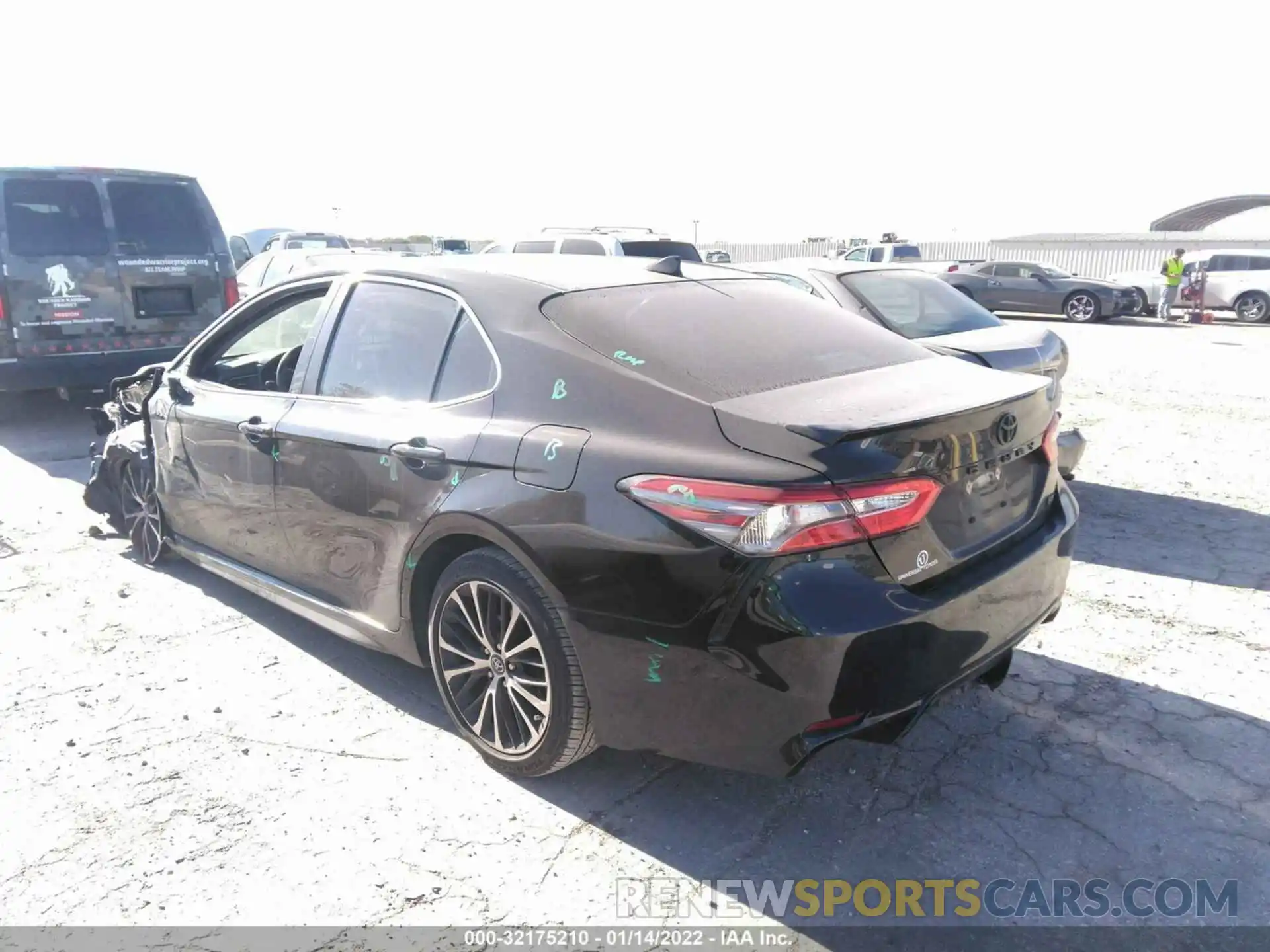 3 Photograph of a damaged car 4T1B11HK7KU255480 TOYOTA CAMRY 2019