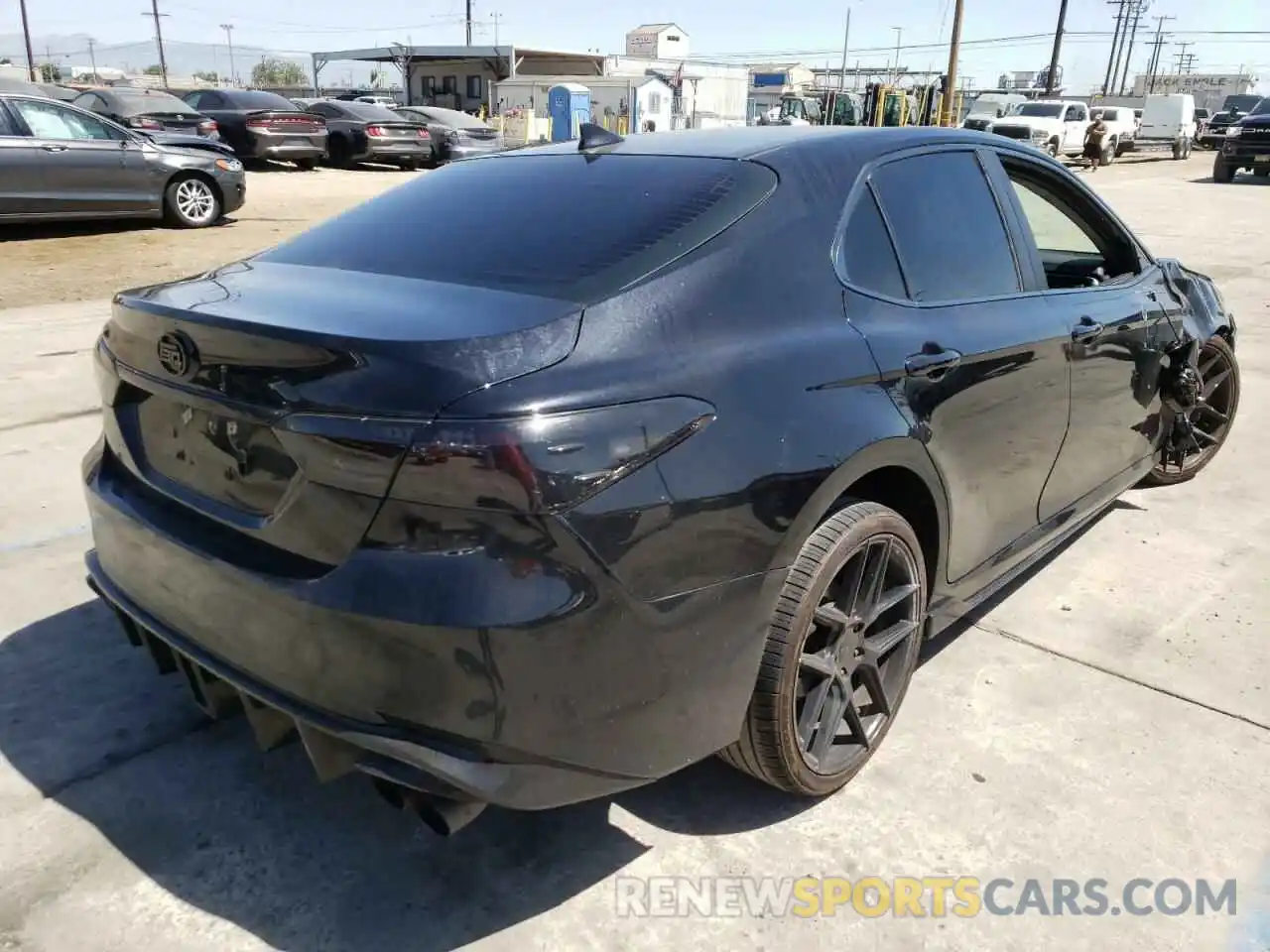 4 Photograph of a damaged car 4T1B11HK7KU255561 TOYOTA CAMRY 2019