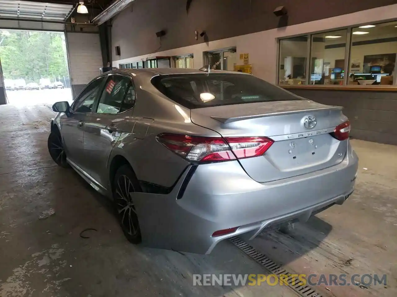 3 Photograph of a damaged car 4T1B11HK7KU255656 TOYOTA CAMRY 2019