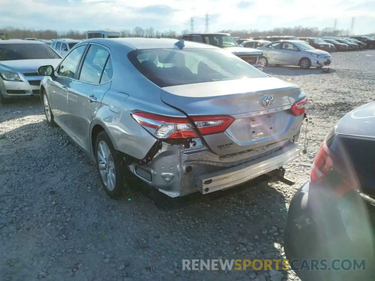 3 Photograph of a damaged car 4T1B11HK7KU256421 TOYOTA CAMRY 2019