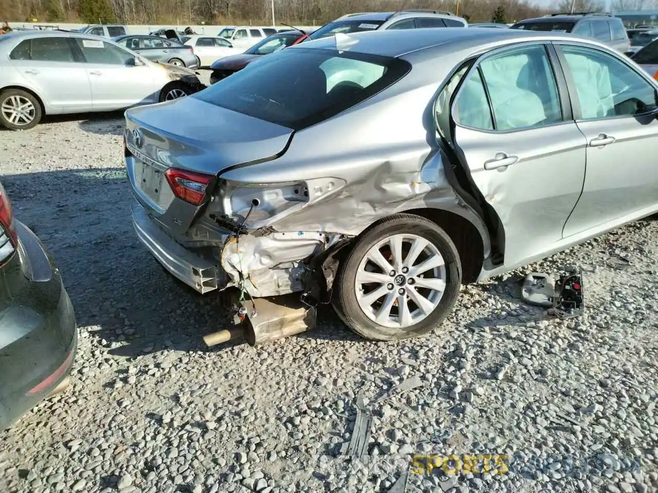 9 Photograph of a damaged car 4T1B11HK7KU256421 TOYOTA CAMRY 2019