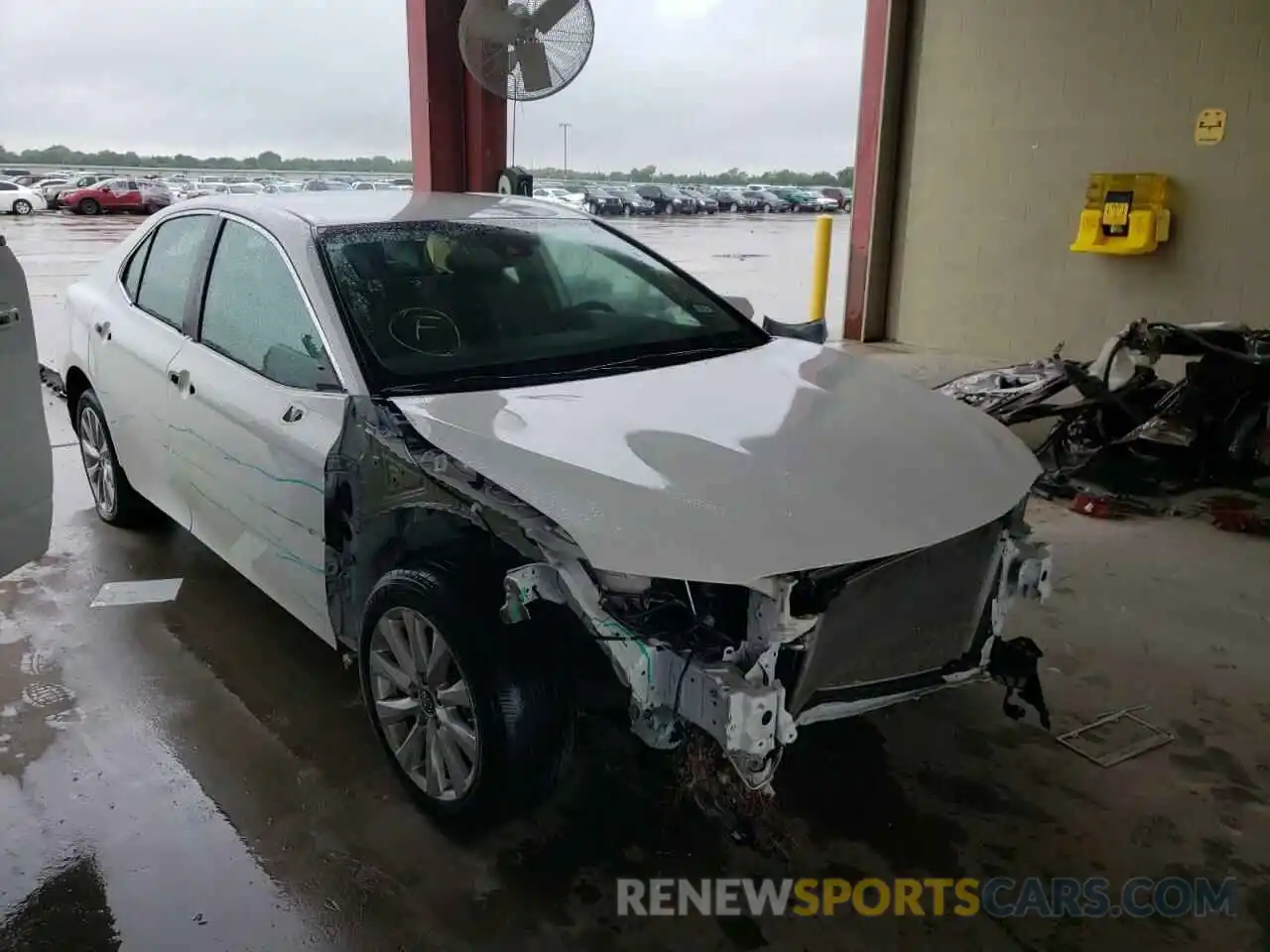 1 Photograph of a damaged car 4T1B11HK7KU256466 TOYOTA CAMRY 2019