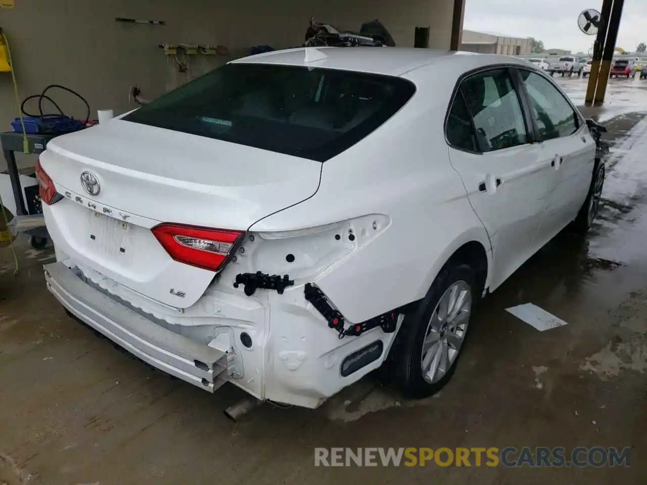 4 Photograph of a damaged car 4T1B11HK7KU256466 TOYOTA CAMRY 2019