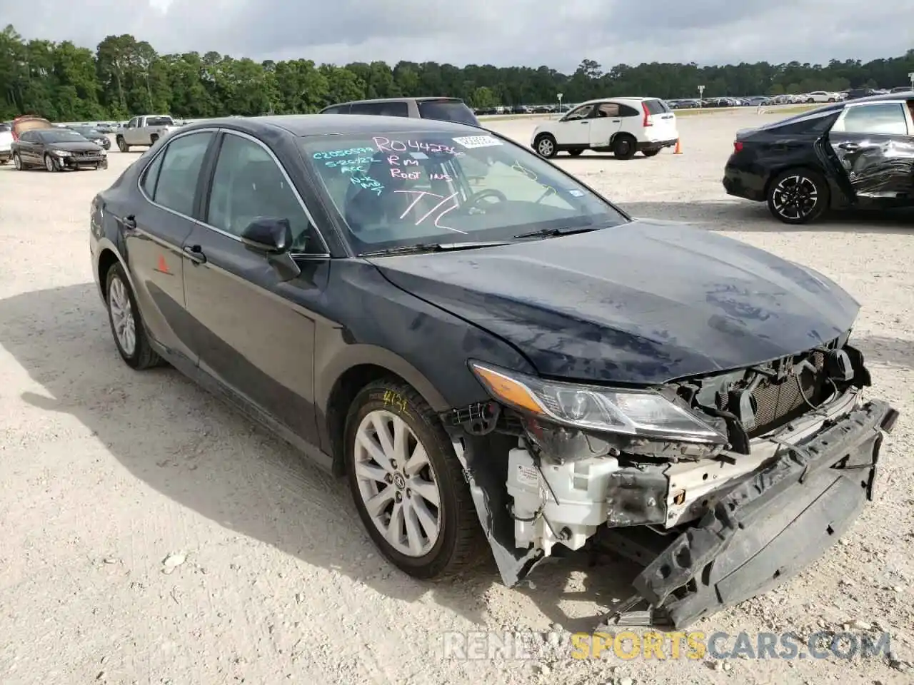 1 Photograph of a damaged car 4T1B11HK7KU257097 TOYOTA CAMRY 2019