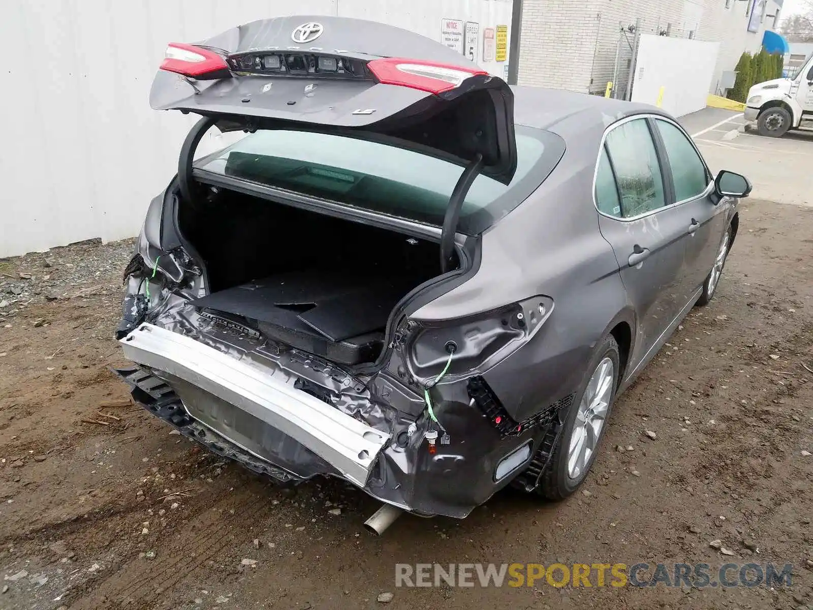 4 Photograph of a damaged car 4T1B11HK7KU257150 TOYOTA CAMRY 2019