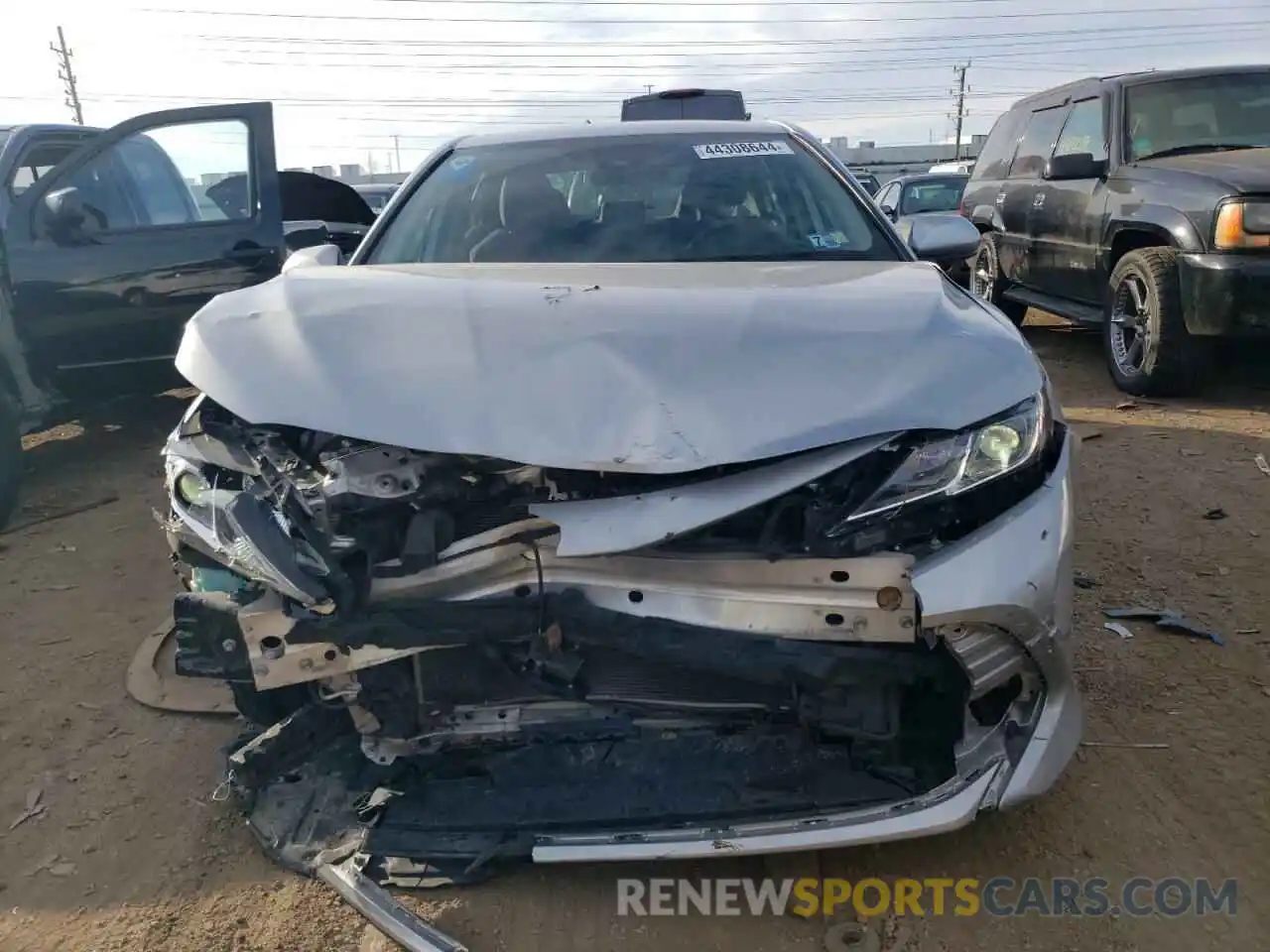 5 Photograph of a damaged car 4T1B11HK7KU258119 TOYOTA CAMRY 2019