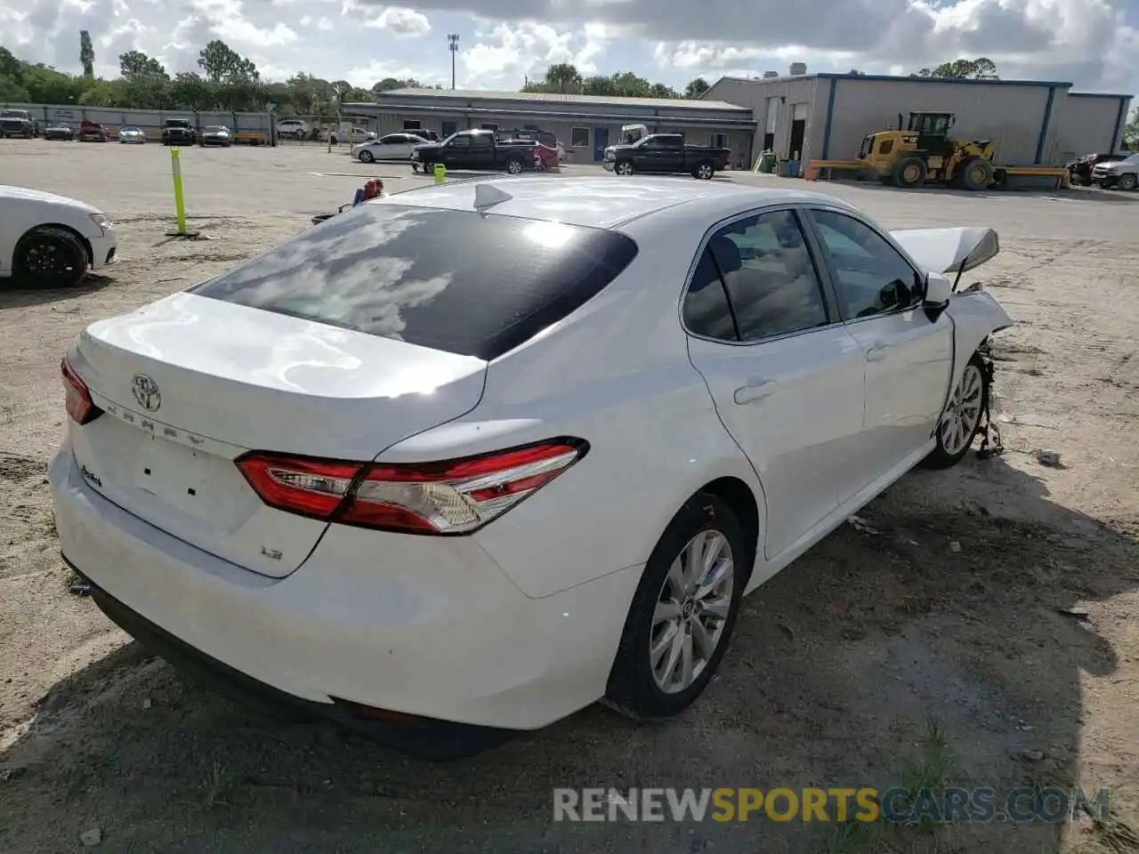 4 Photograph of a damaged car 4T1B11HK7KU260324 TOYOTA CAMRY 2019