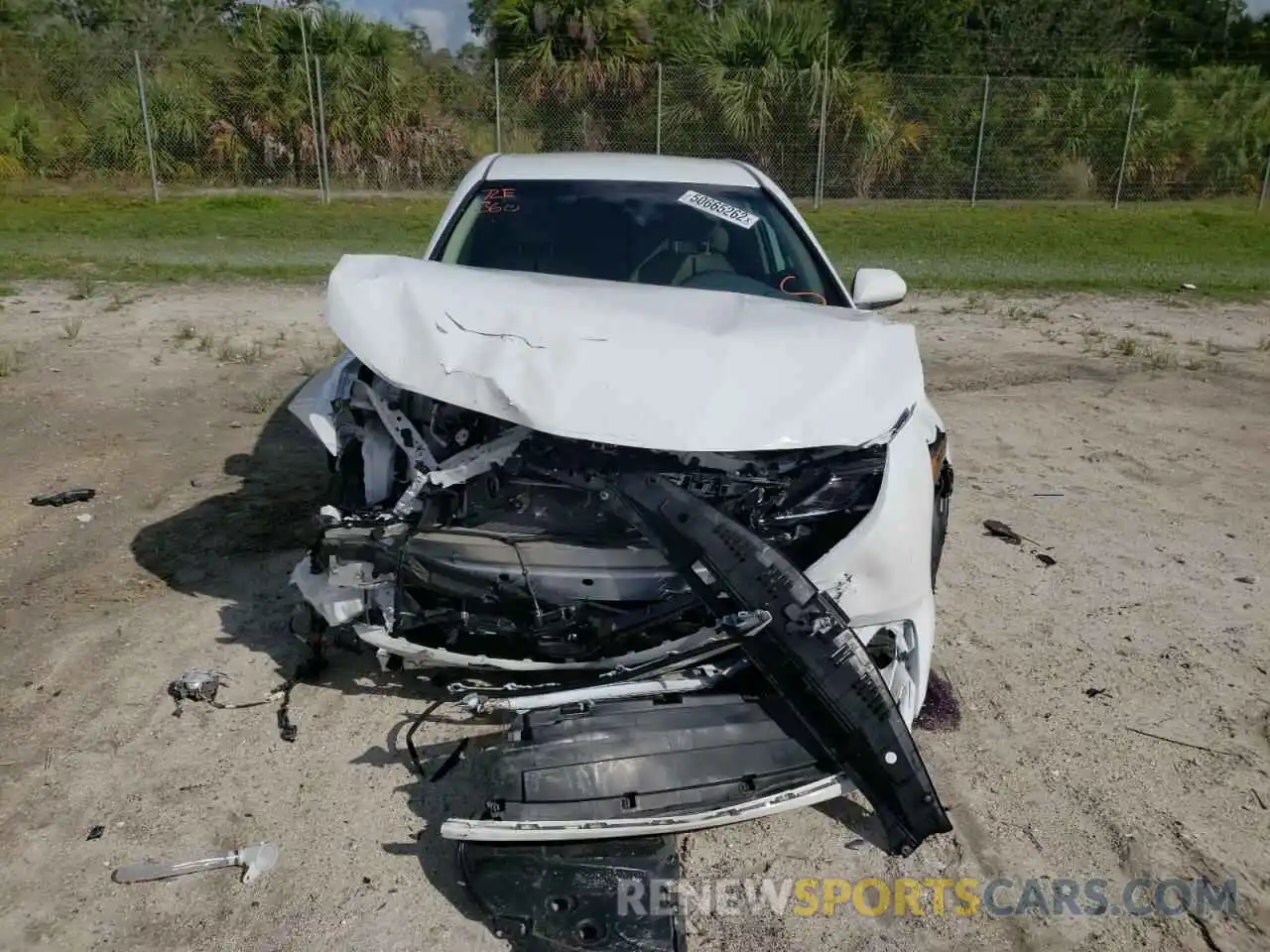 9 Photograph of a damaged car 4T1B11HK7KU260324 TOYOTA CAMRY 2019