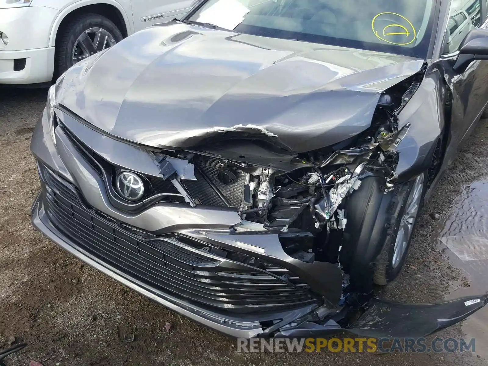 9 Photograph of a damaged car 4T1B11HK7KU260646 TOYOTA CAMRY 2019