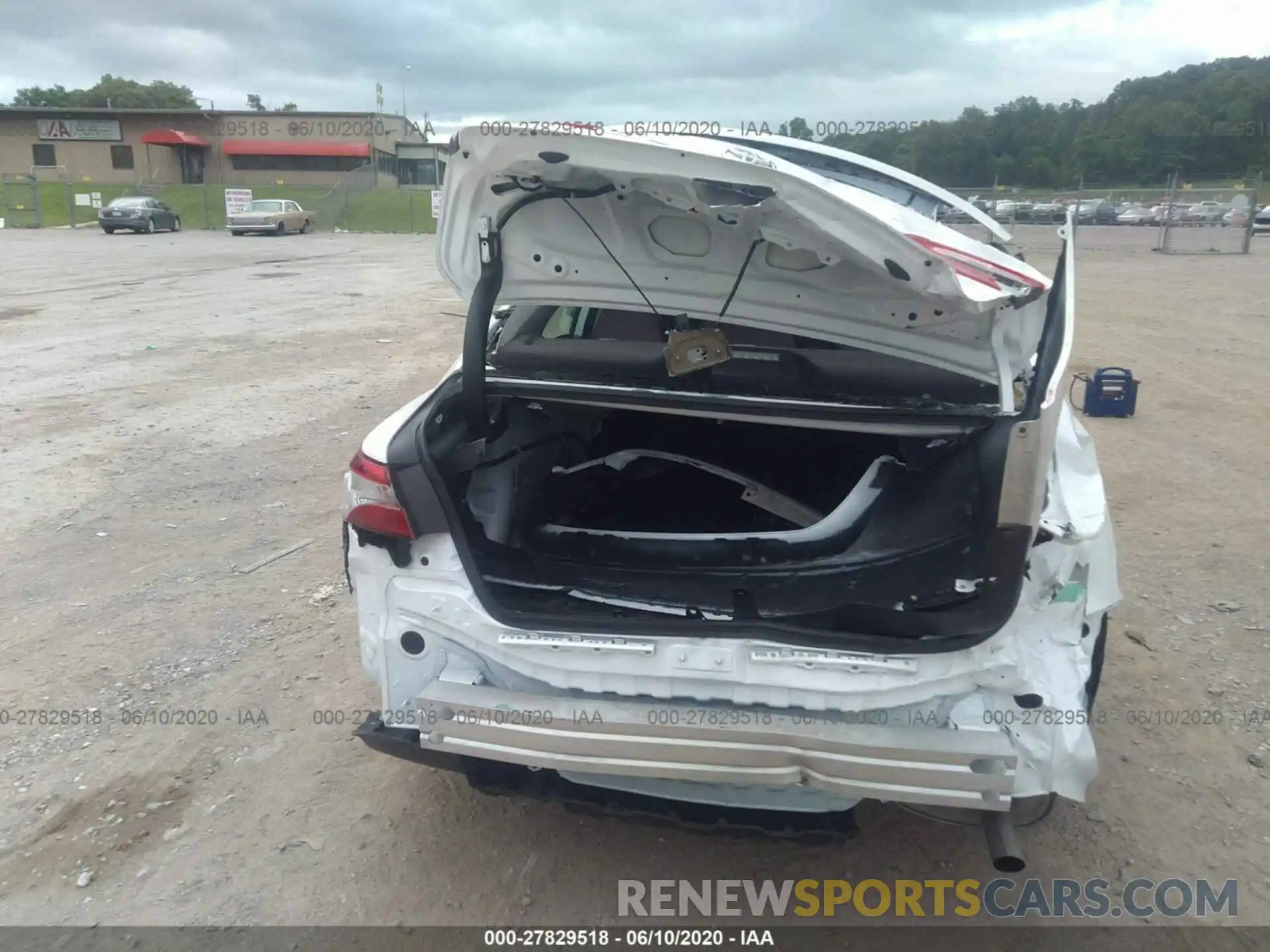 6 Photograph of a damaged car 4T1B11HK7KU263661 TOYOTA CAMRY 2019