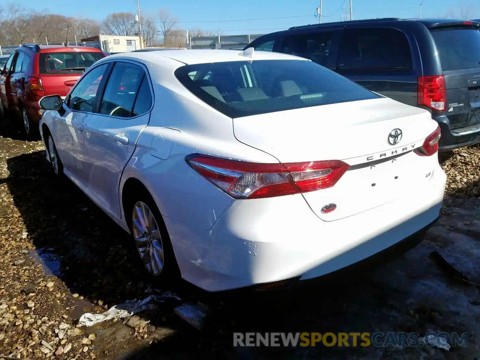 3 Photograph of a damaged car 4T1B11HK7KU264664 TOYOTA CAMRY 2019