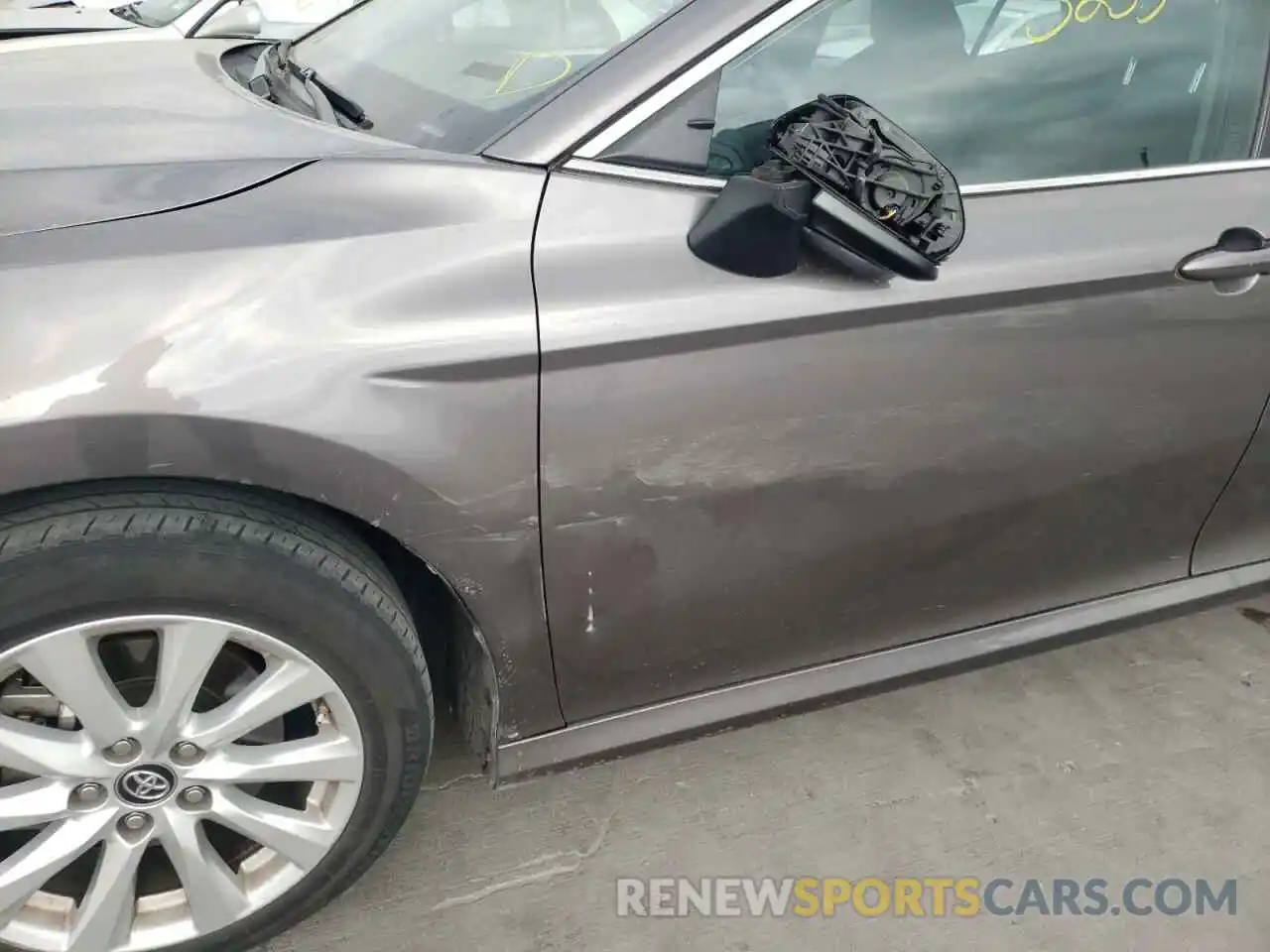 9 Photograph of a damaged car 4T1B11HK7KU265555 TOYOTA CAMRY 2019