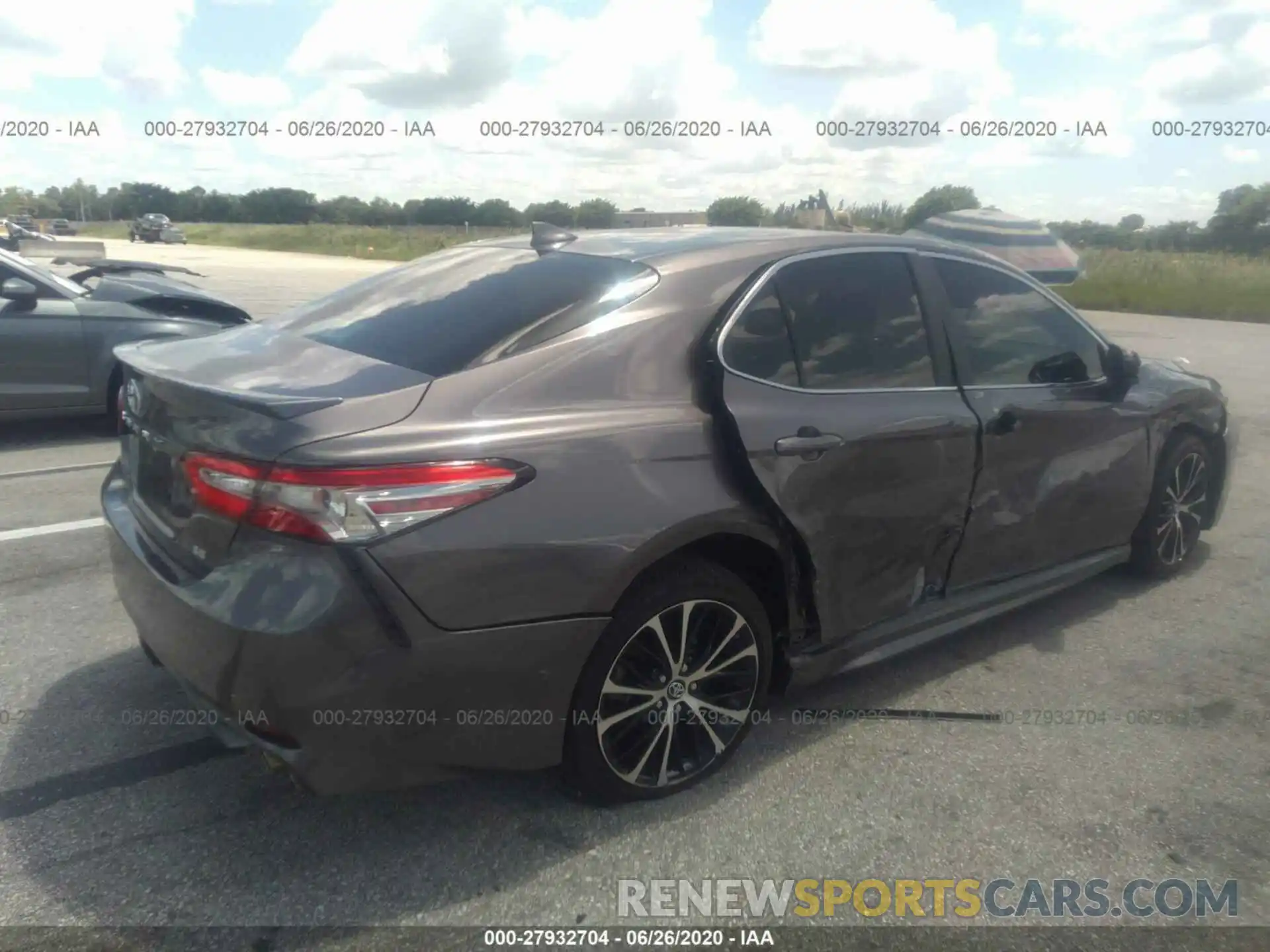 6 Photograph of a damaged car 4T1B11HK7KU270657 TOYOTA CAMRY 2019