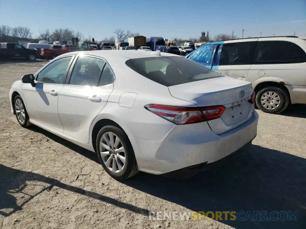 3 Фотография поврежденного автомобиля 4T1B11HK7KU270819 TOYOTA CAMRY 2019