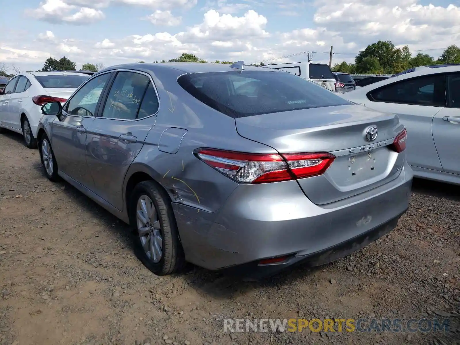 3 Photograph of a damaged car 4T1B11HK7KU270948 TOYOTA CAMRY 2019