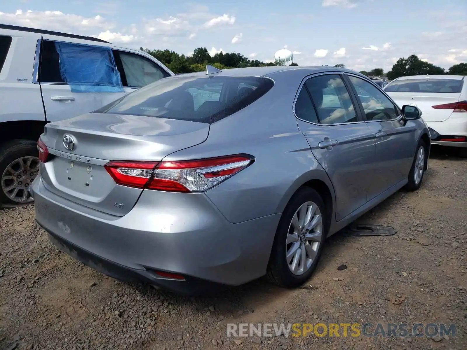 4 Photograph of a damaged car 4T1B11HK7KU270948 TOYOTA CAMRY 2019