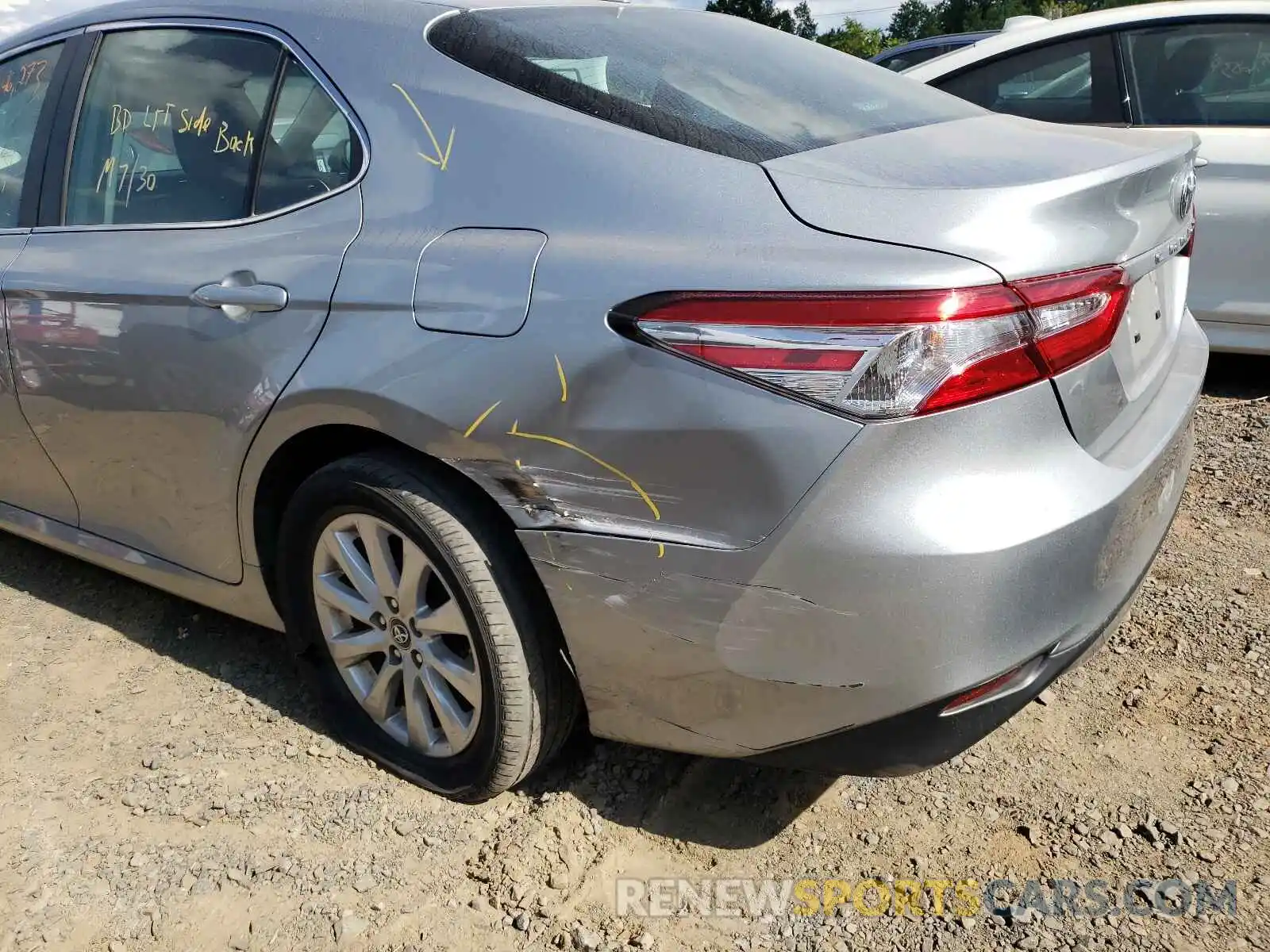 9 Photograph of a damaged car 4T1B11HK7KU270948 TOYOTA CAMRY 2019