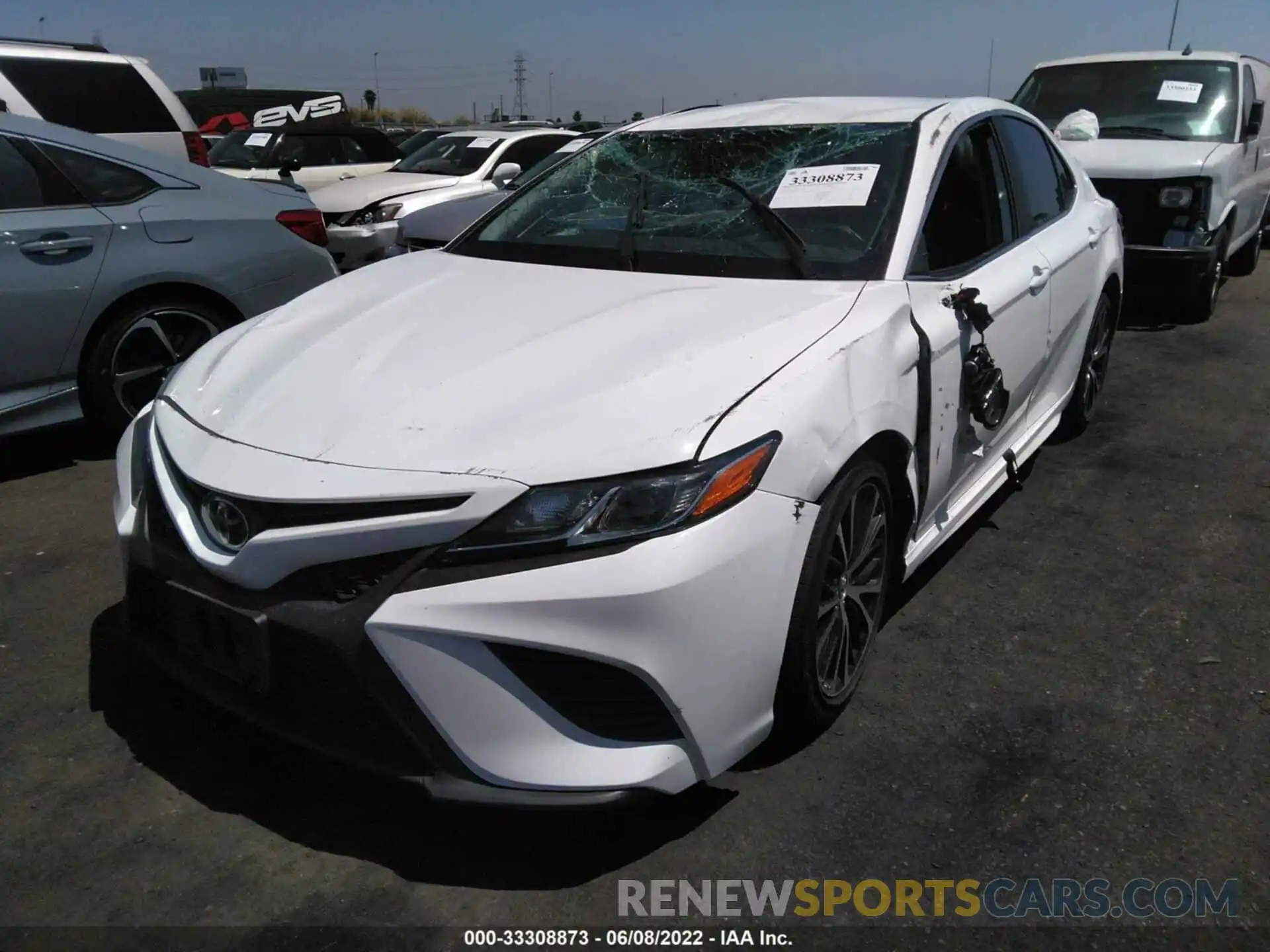 2 Photograph of a damaged car 4T1B11HK7KU271369 TOYOTA CAMRY 2019