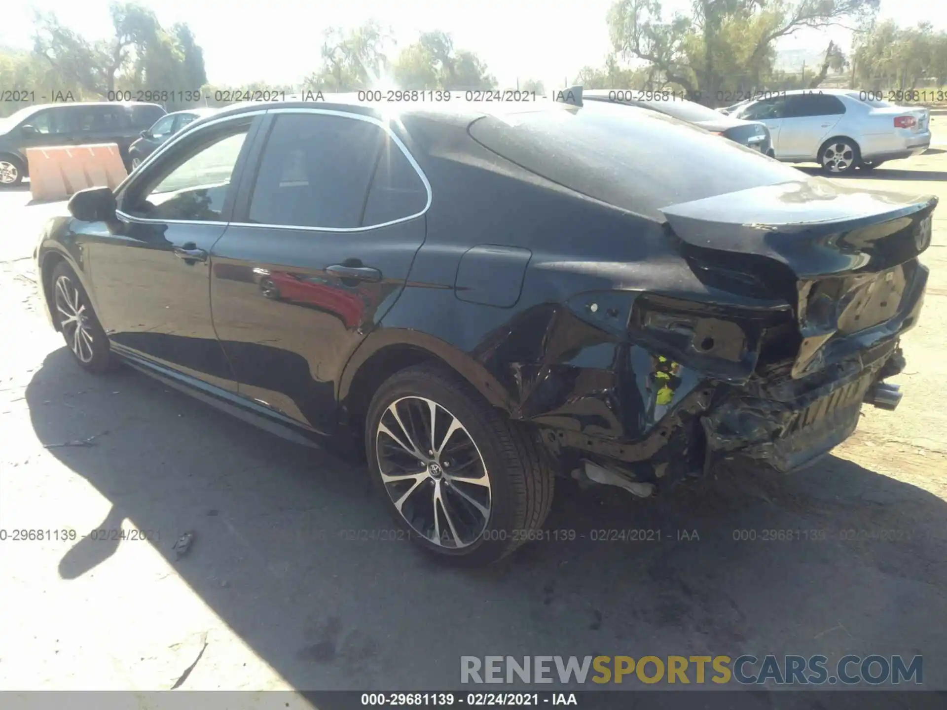 3 Photograph of a damaged car 4T1B11HK7KU274921 TOYOTA CAMRY 2019