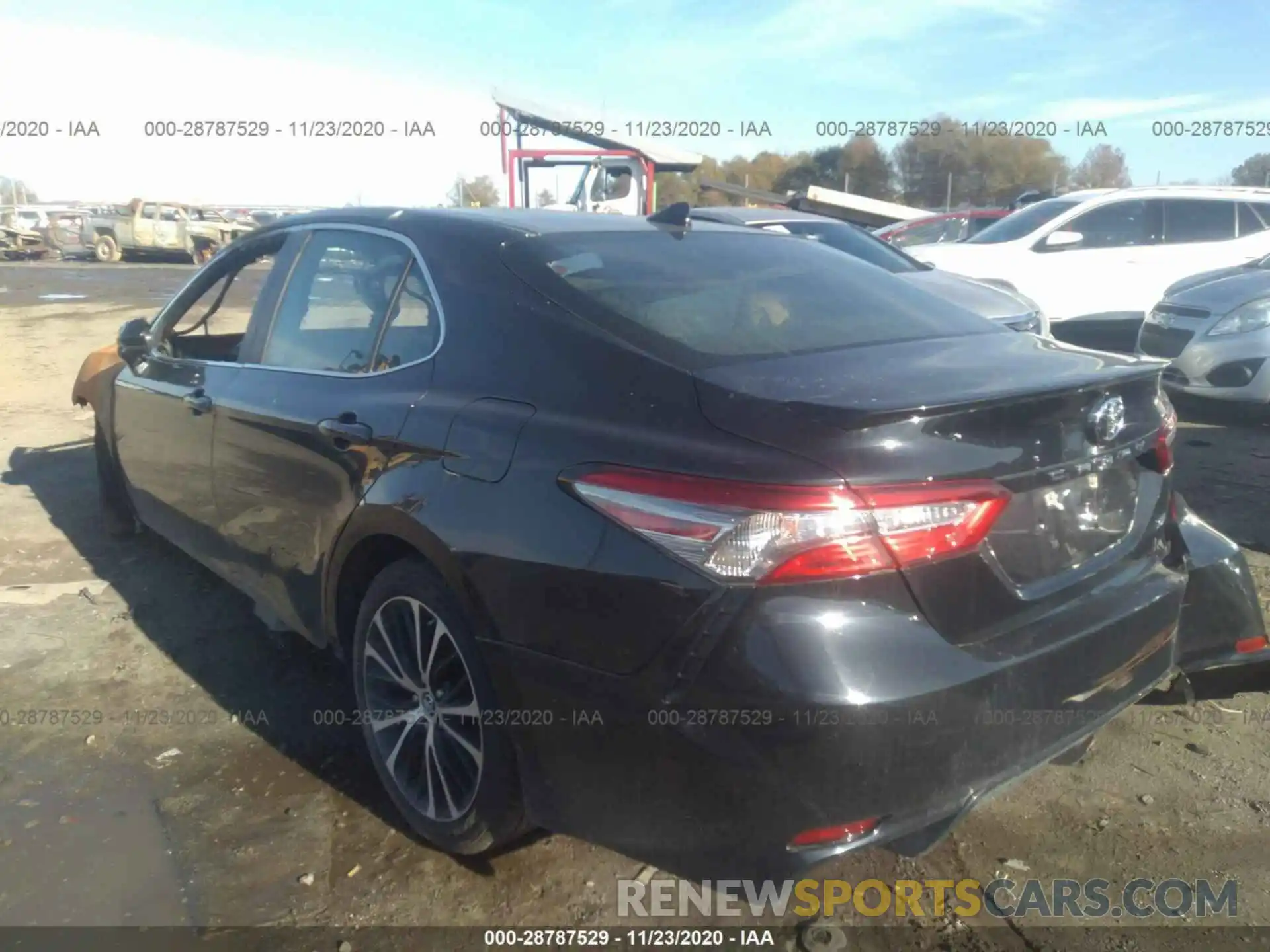 3 Photograph of a damaged car 4T1B11HK7KU274935 TOYOTA CAMRY 2019