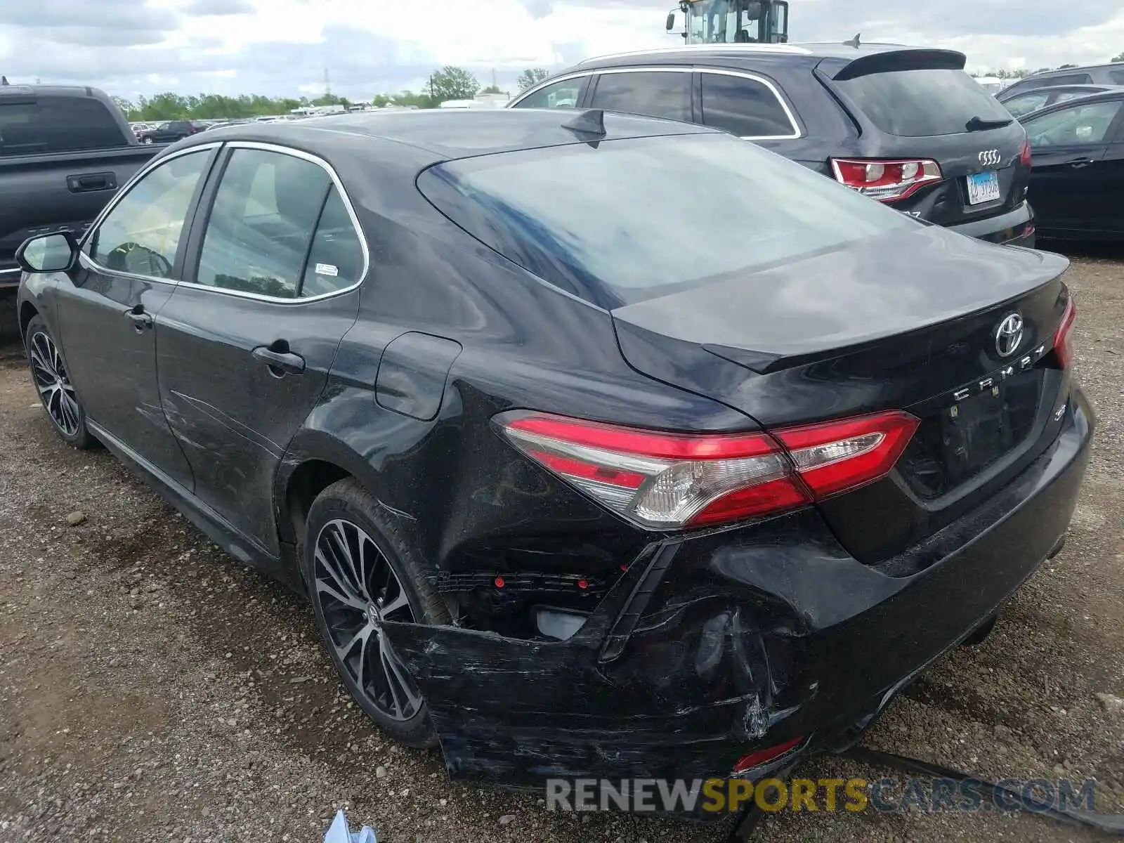 3 Photograph of a damaged car 4T1B11HK7KU275535 TOYOTA CAMRY 2019