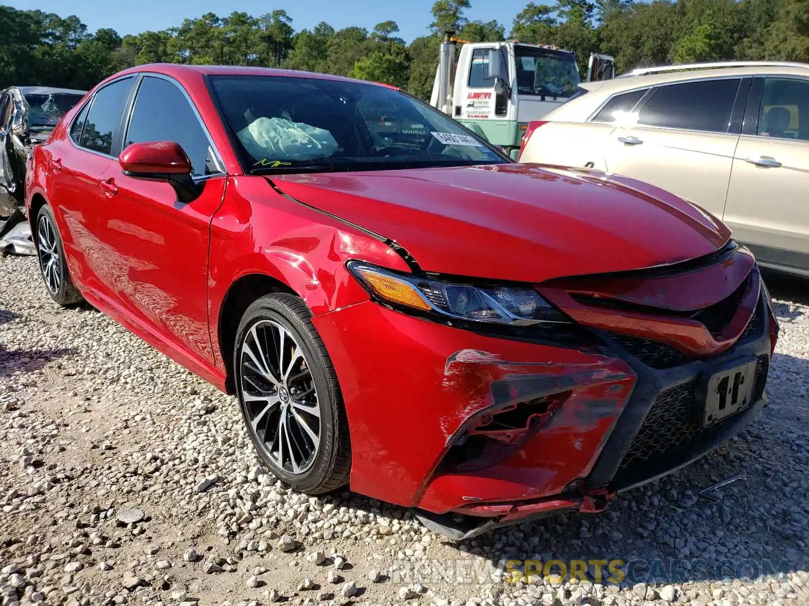 1 Photograph of a damaged car 4T1B11HK7KU278094 TOYOTA CAMRY 2019