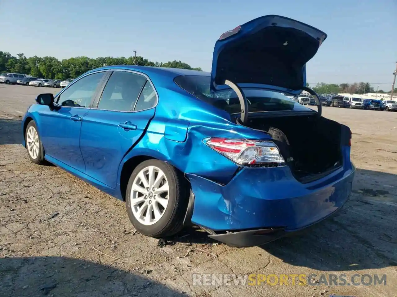 3 Photograph of a damaged car 4T1B11HK7KU279424 TOYOTA CAMRY 2019