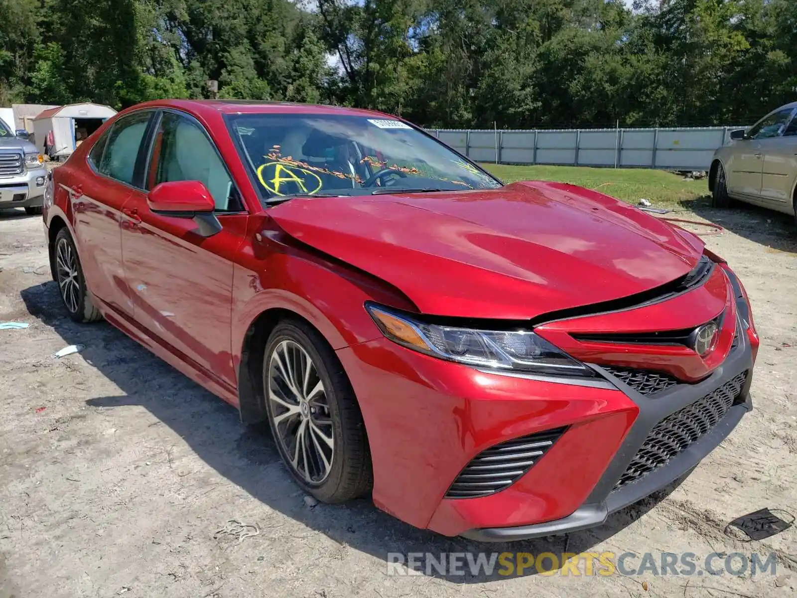 1 Photograph of a damaged car 4T1B11HK7KU282422 TOYOTA CAMRY 2019