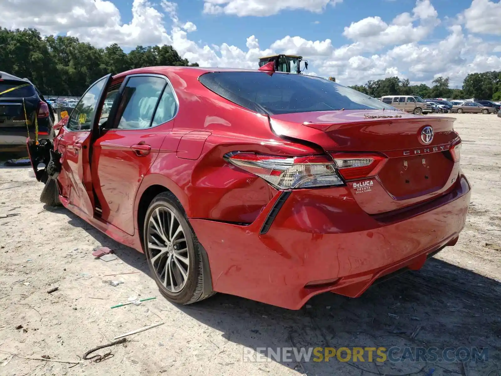 3 Photograph of a damaged car 4T1B11HK7KU282422 TOYOTA CAMRY 2019