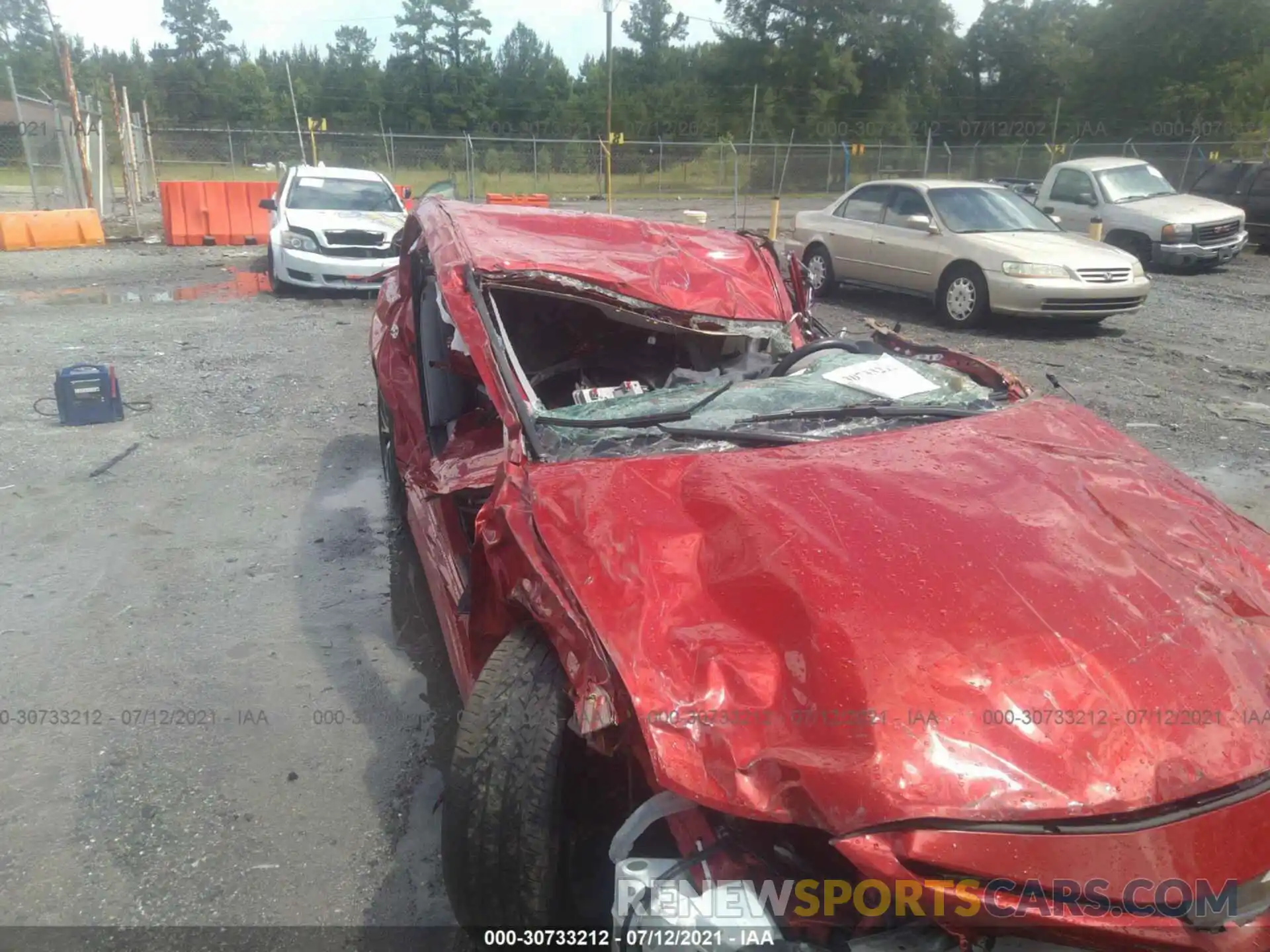 6 Photograph of a damaged car 4T1B11HK7KU282646 TOYOTA CAMRY 2019