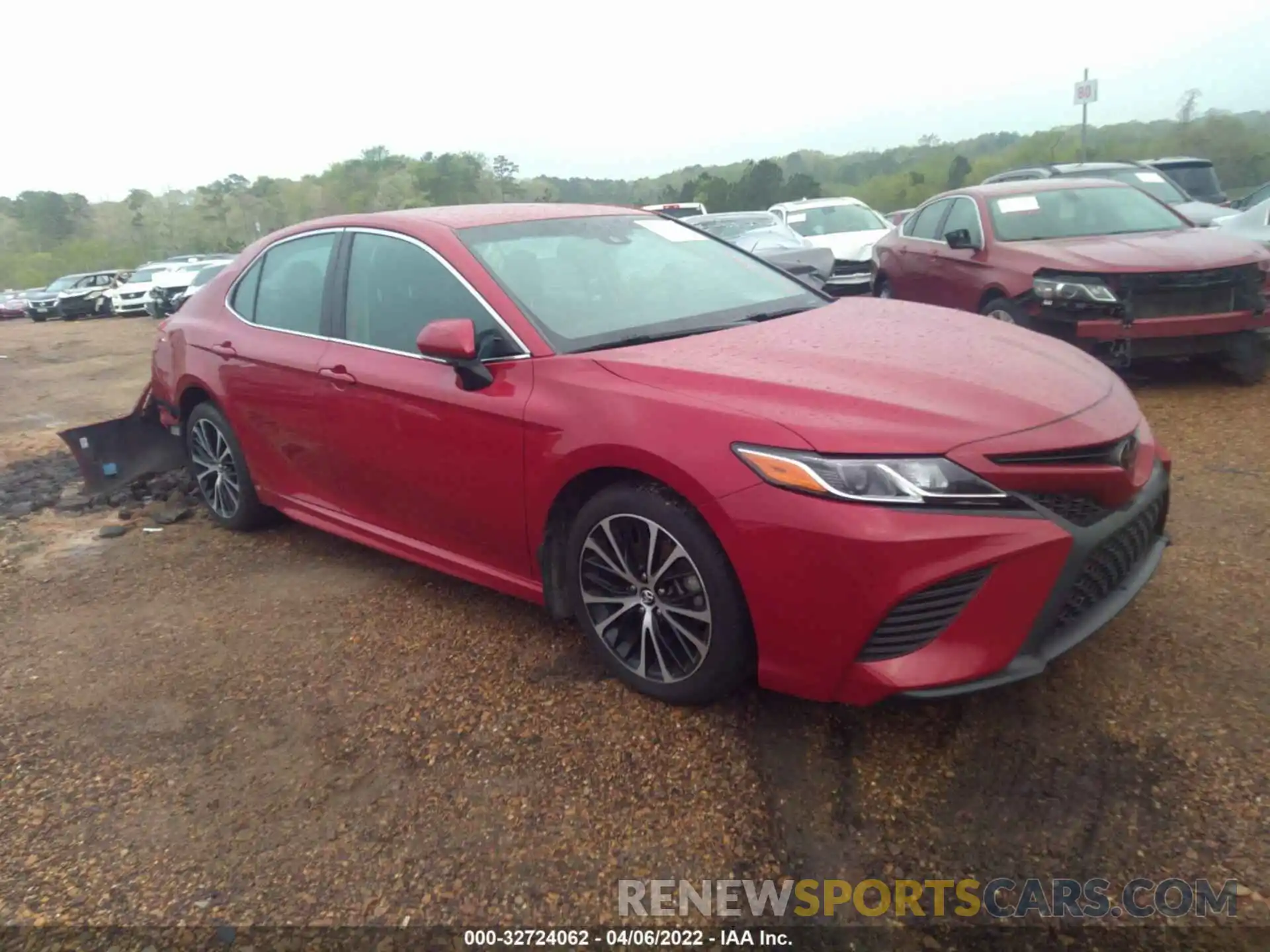 1 Photograph of a damaged car 4T1B11HK7KU283683 TOYOTA CAMRY 2019