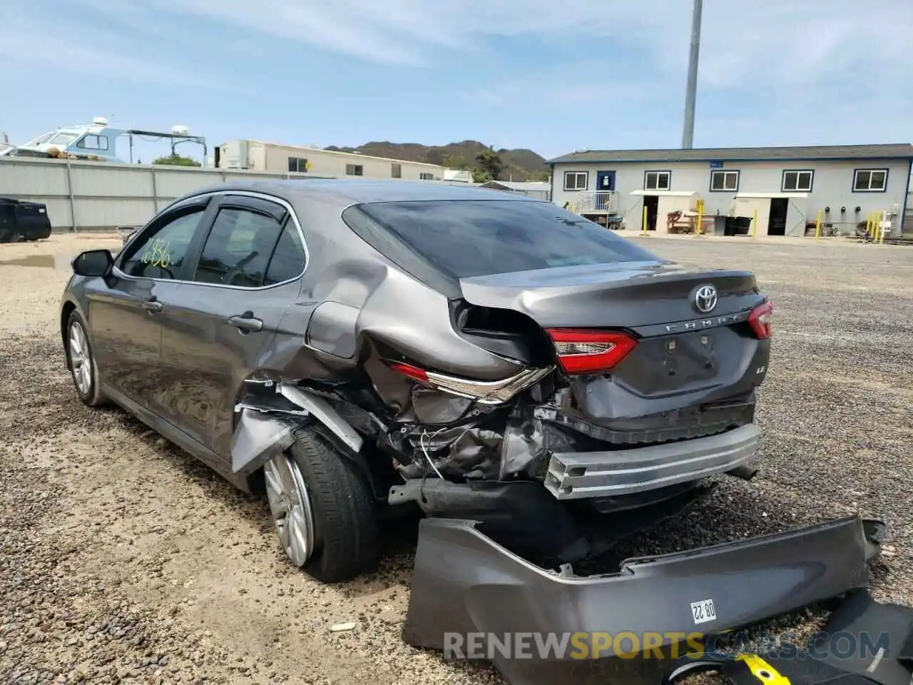 3 Фотография поврежденного автомобиля 4T1B11HK7KU283750 TOYOTA CAMRY 2019