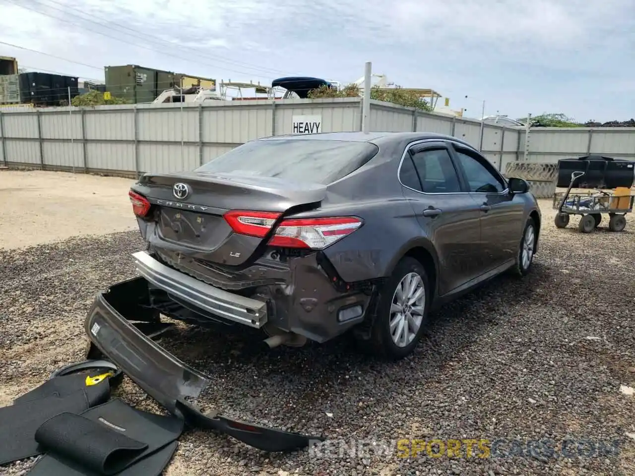 4 Фотография поврежденного автомобиля 4T1B11HK7KU283750 TOYOTA CAMRY 2019