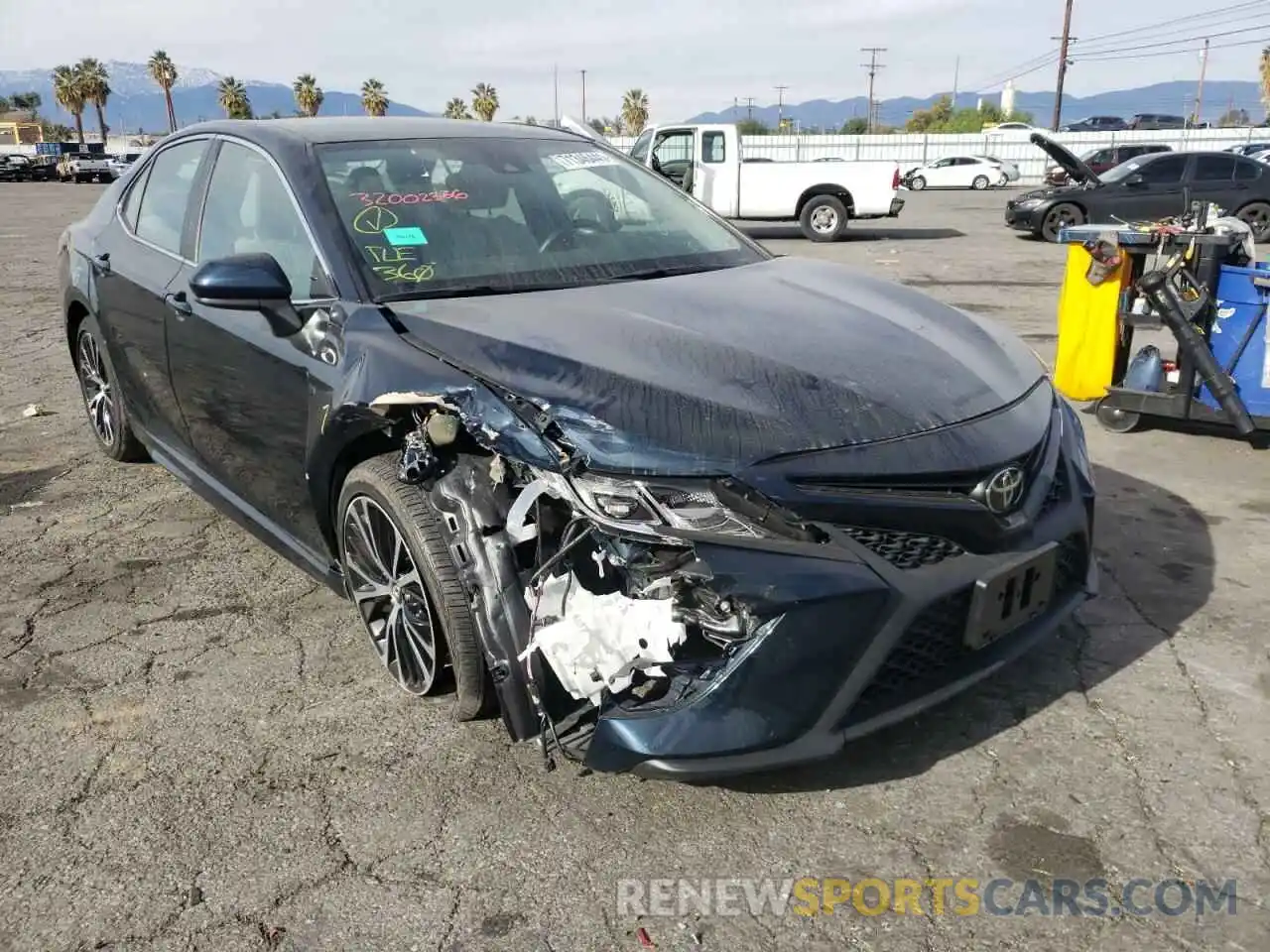 1 Photograph of a damaged car 4T1B11HK7KU283974 TOYOTA CAMRY 2019