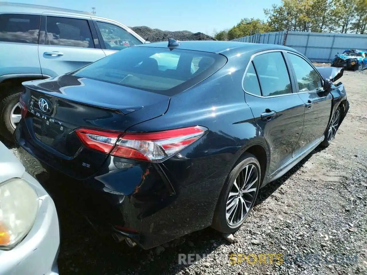 4 Photograph of a damaged car 4T1B11HK7KU284980 TOYOTA CAMRY 2019