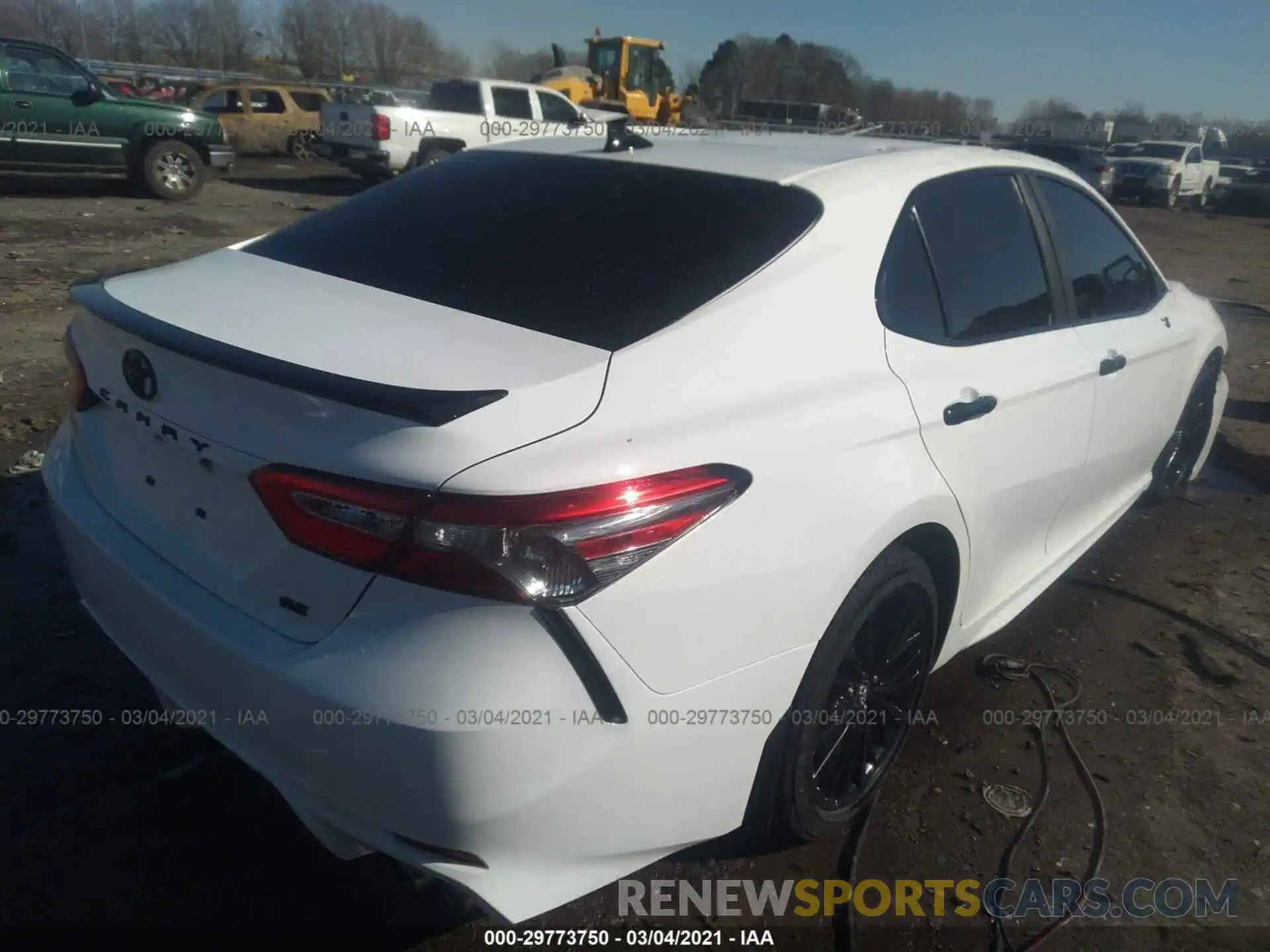 4 Фотография поврежденного автомобиля 4T1B11HK7KU285465 TOYOTA CAMRY 2019