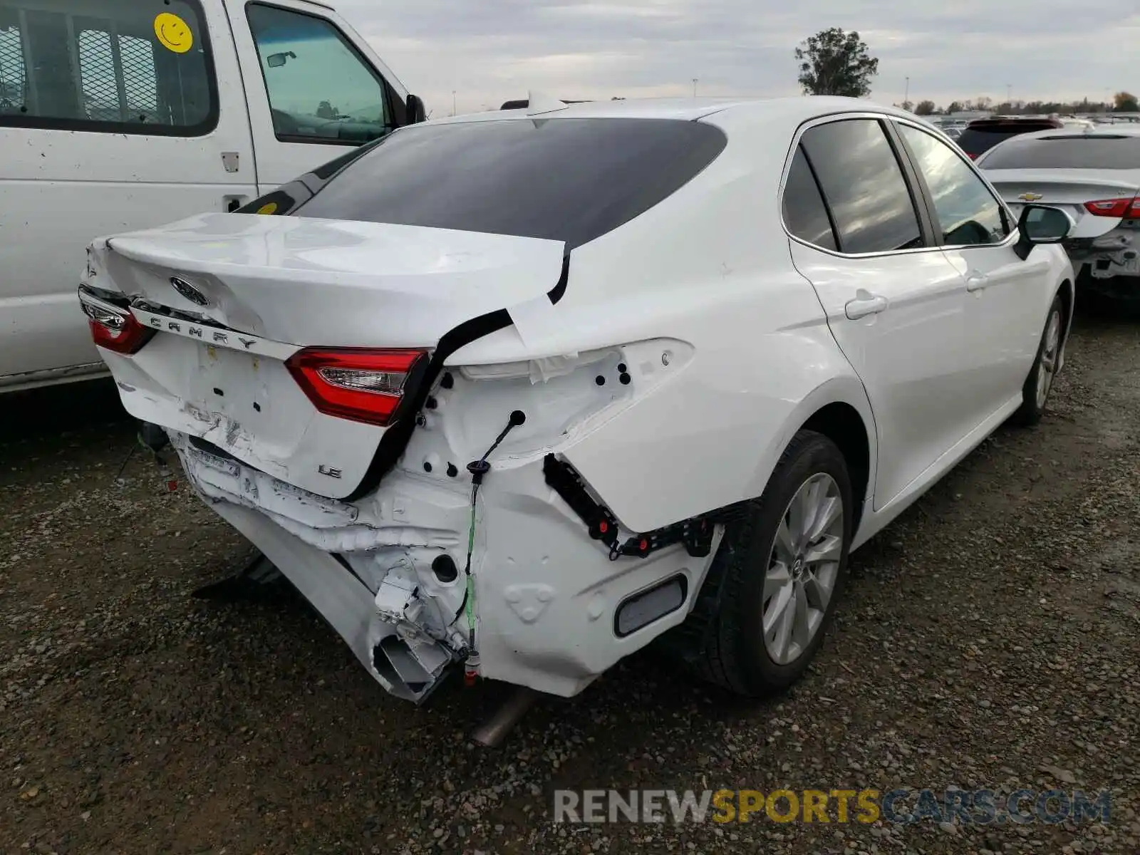 4 Photograph of a damaged car 4T1B11HK7KU287023 TOYOTA CAMRY 2019