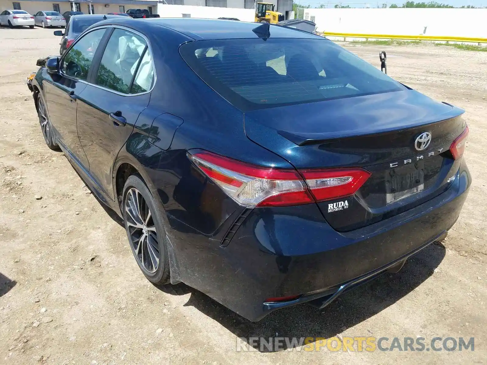 3 Photograph of a damaged car 4T1B11HK7KU288026 TOYOTA CAMRY 2019