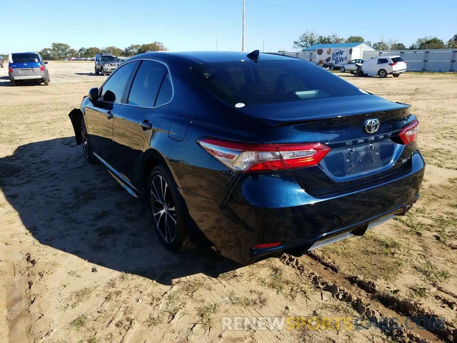 3 Photograph of a damaged car 4T1B11HK7KU289404 TOYOTA CAMRY 2019