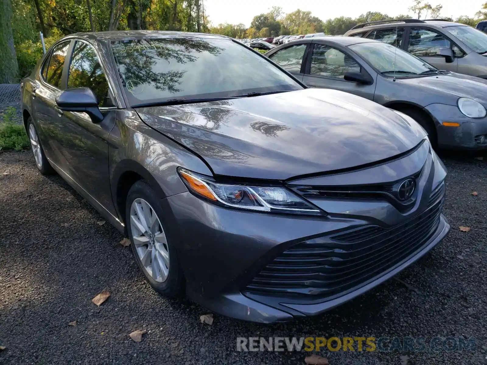 1 Photograph of a damaged car 4T1B11HK7KU289533 TOYOTA CAMRY 2019