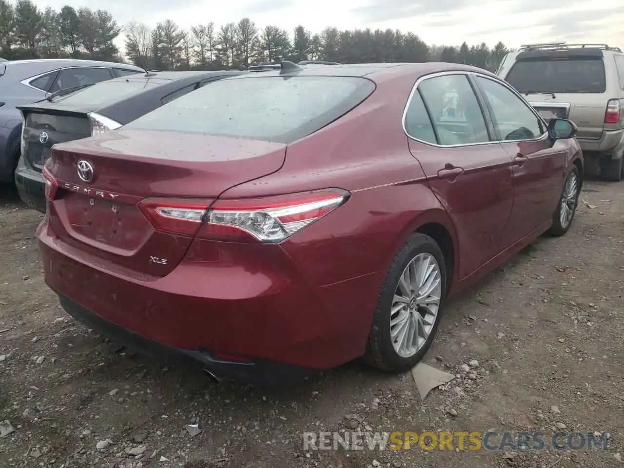 4 Фотография поврежденного автомобиля 4T1B11HK7KU295395 TOYOTA CAMRY 2019