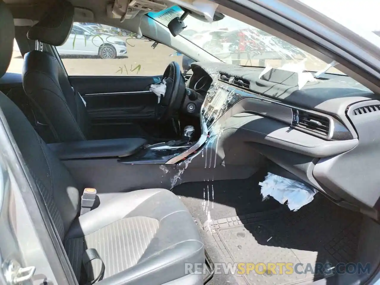 5 Photograph of a damaged car 4T1B11HK7KU298748 TOYOTA CAMRY 2019