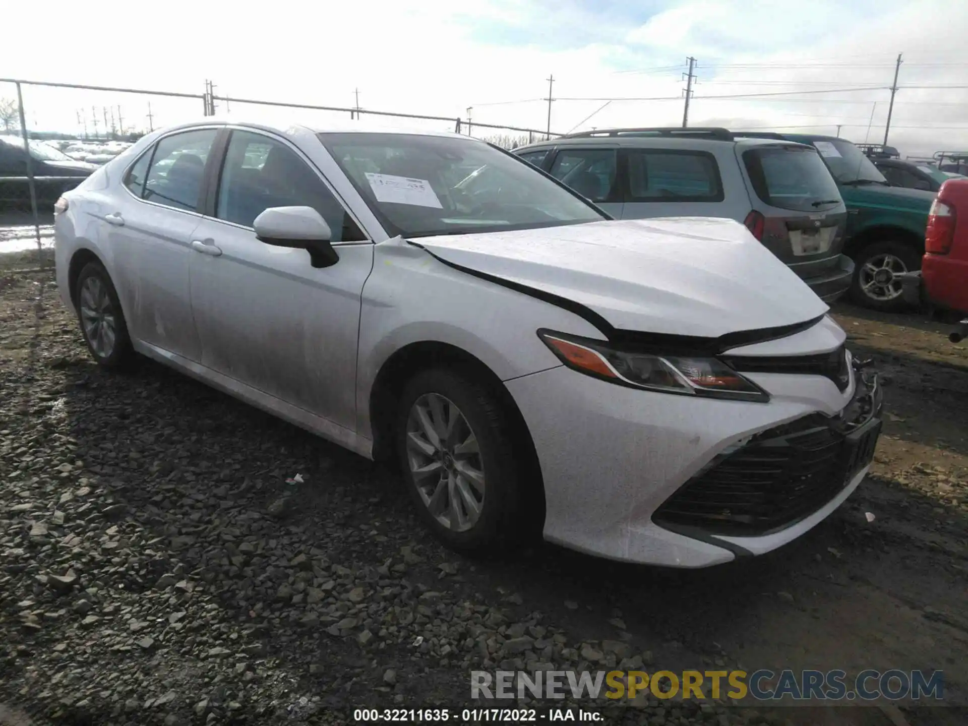 1 Photograph of a damaged car 4T1B11HK7KU680889 TOYOTA CAMRY 2019