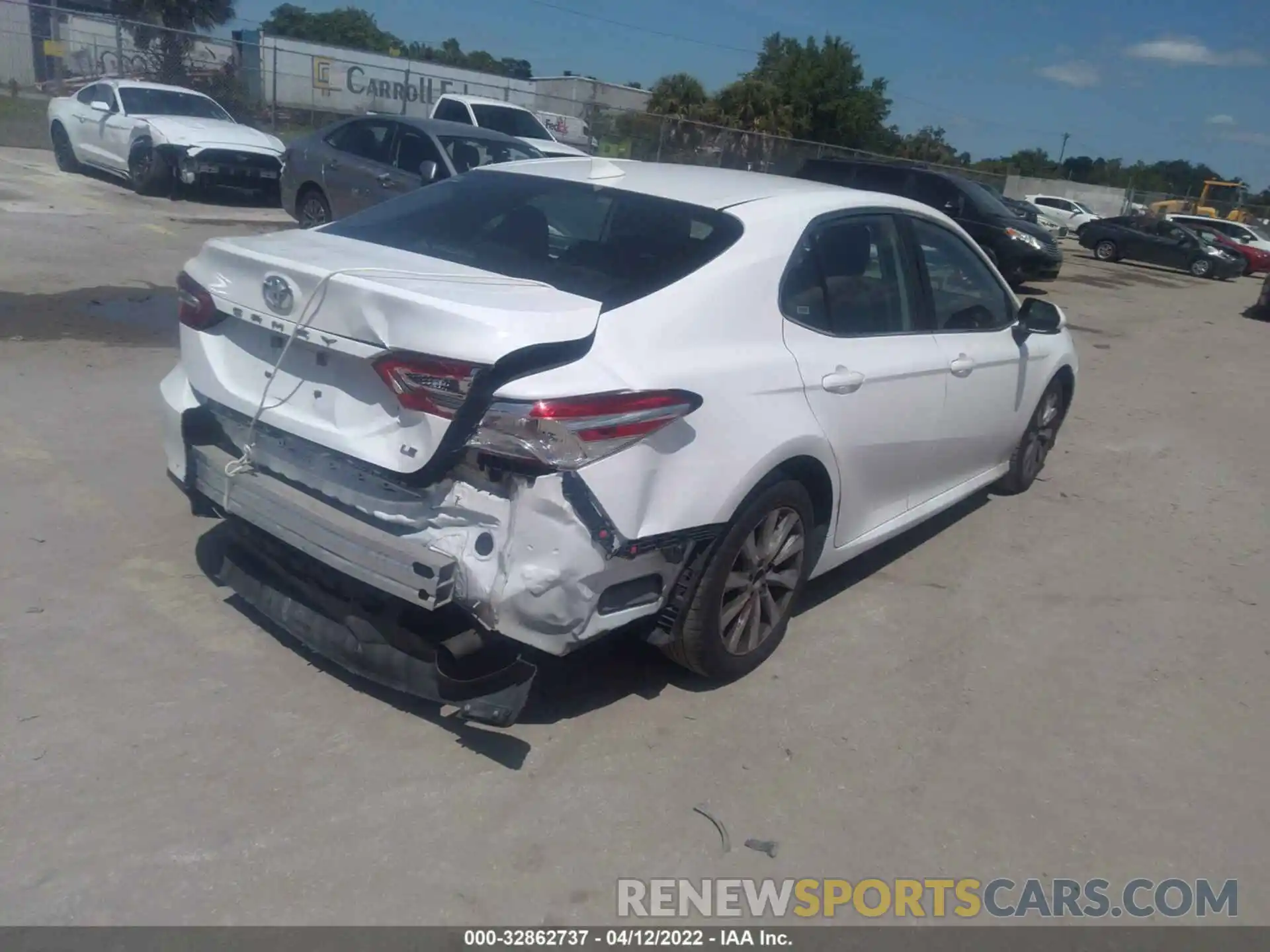 4 Photograph of a damaged car 4T1B11HK7KU680911 TOYOTA CAMRY 2019