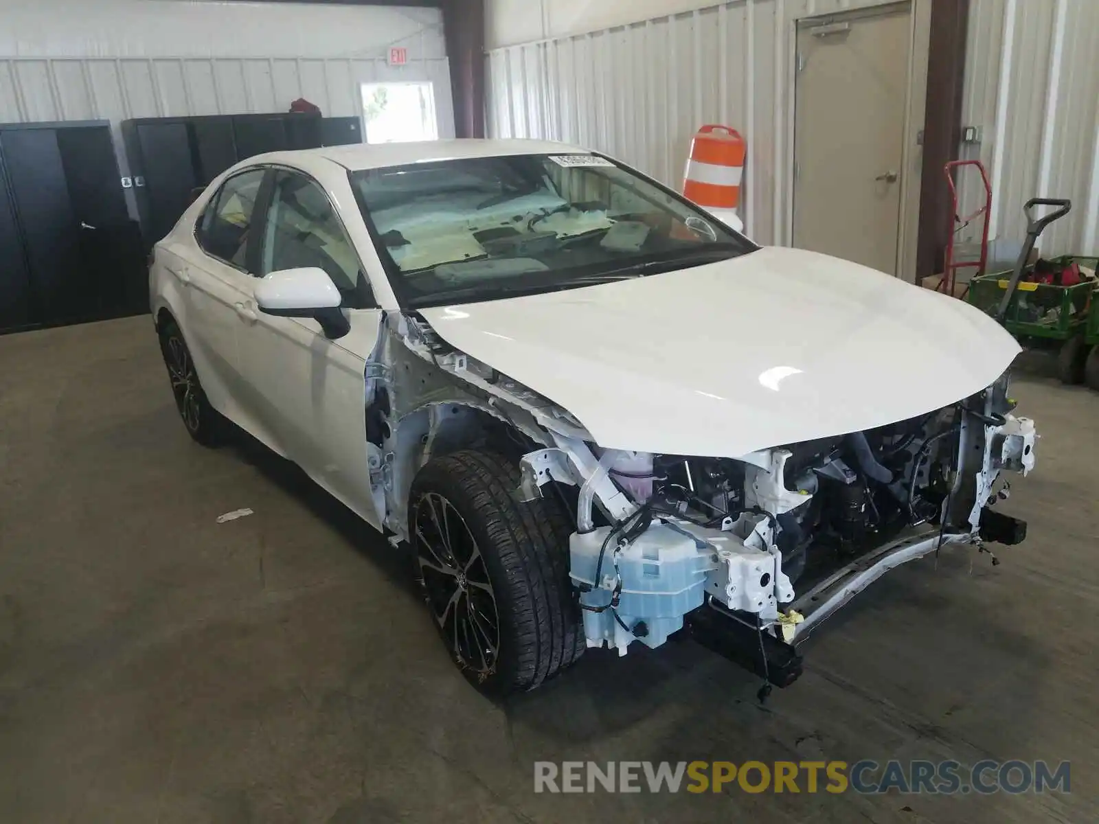 1 Photograph of a damaged car 4T1B11HK7KU680990 TOYOTA CAMRY 2019